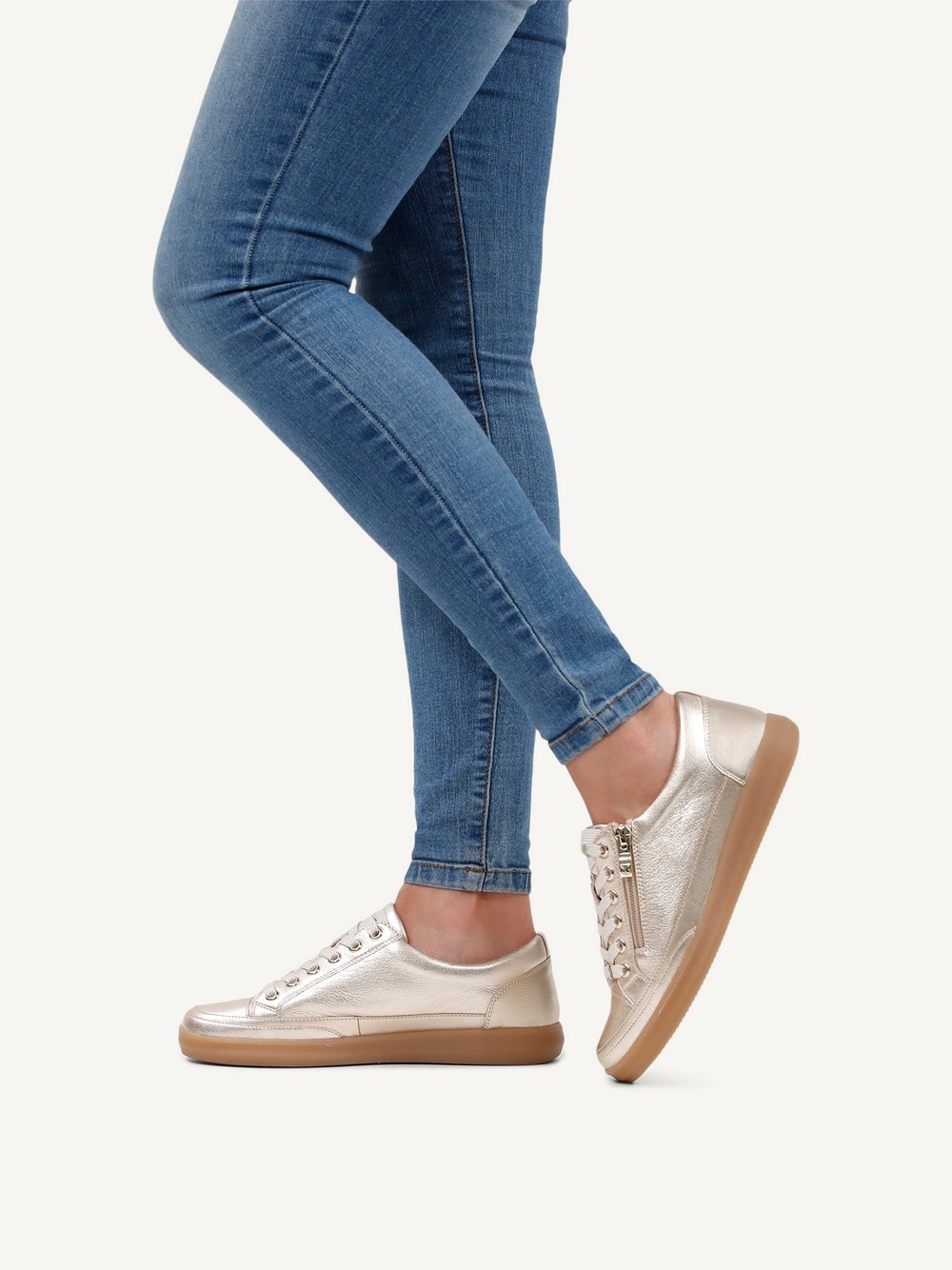 Metalické sportovní polobotky Caprice kožené boty vel 40