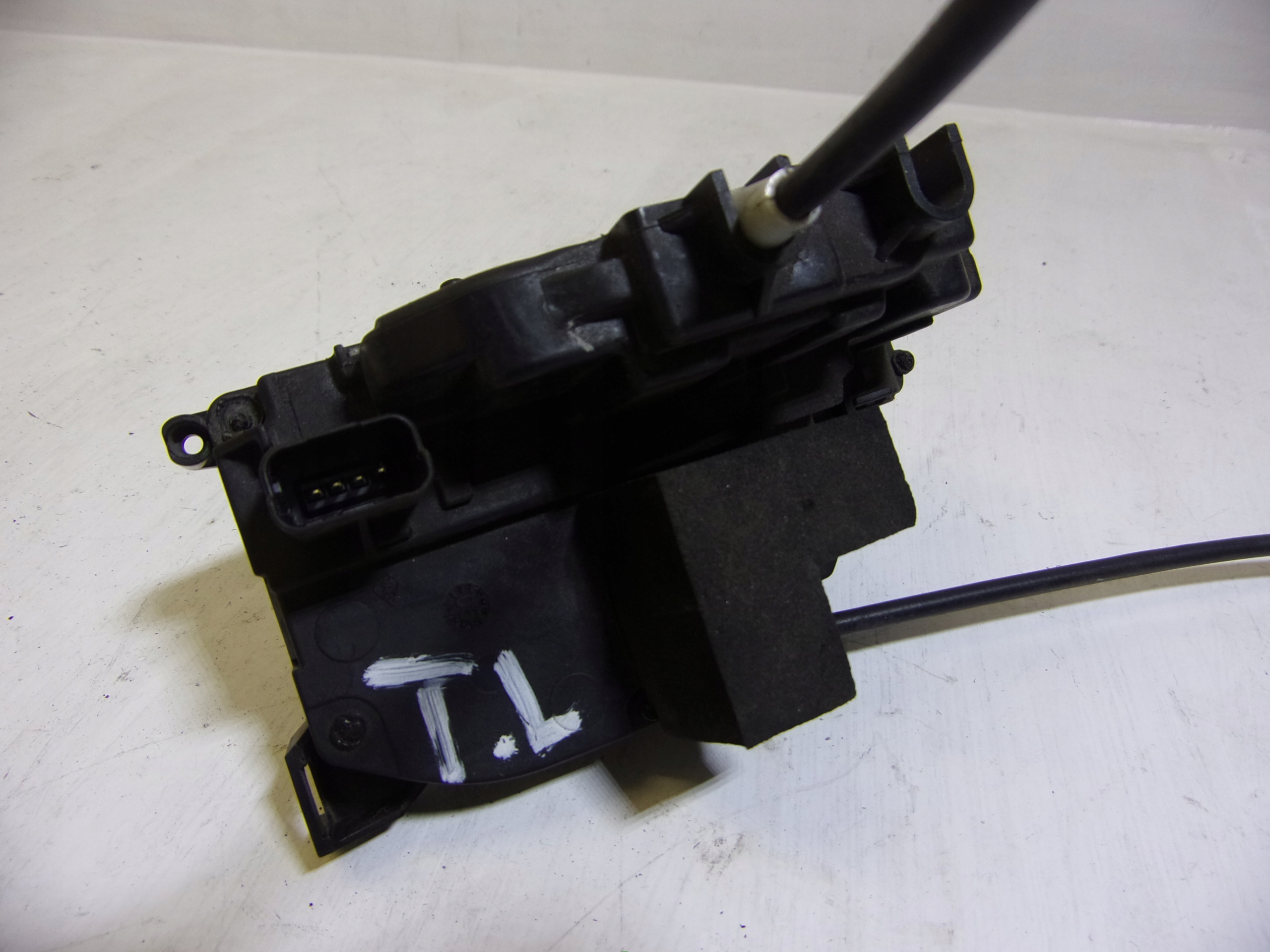 lock door CENTRALNY left rear part rear RENAULT CLIO 3