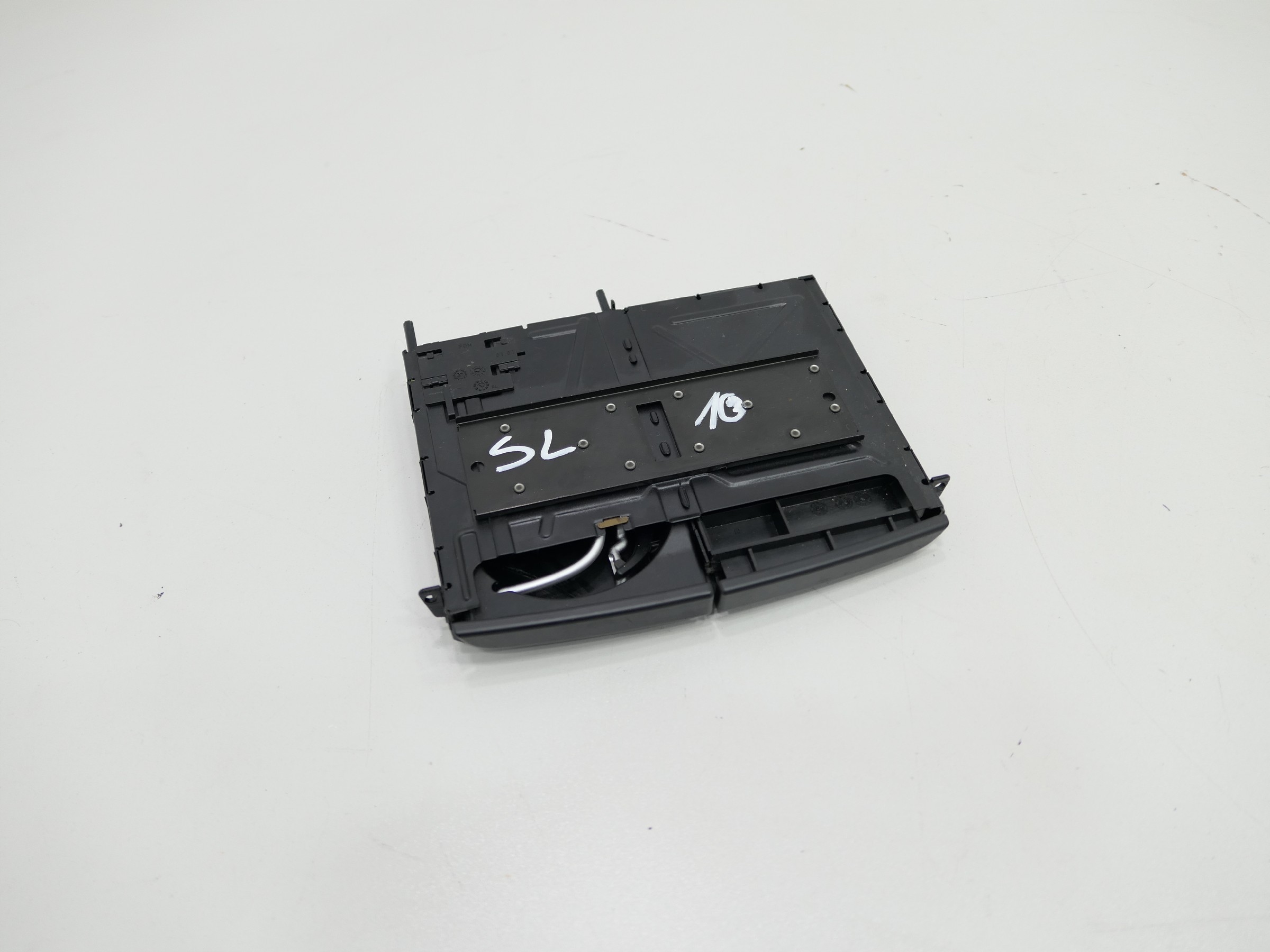 Підсклянник A2306800750 MERCEDES SL R230 02