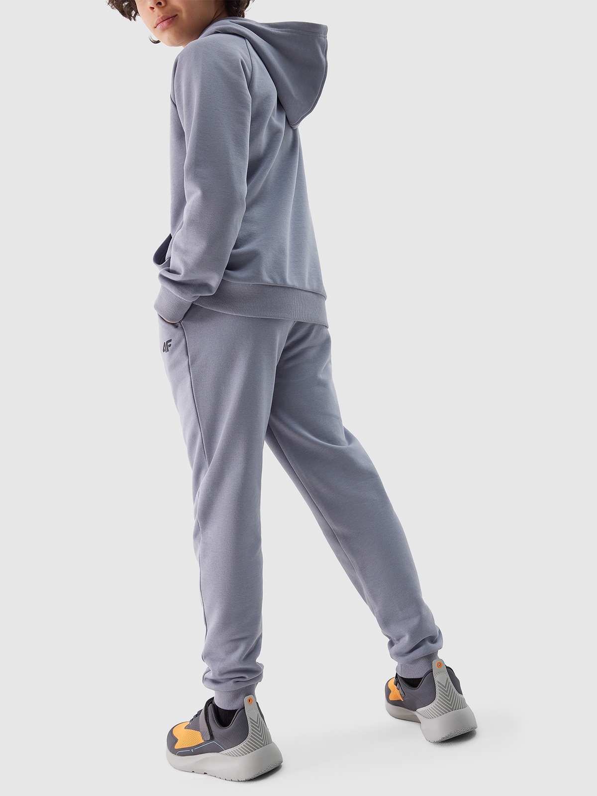 SPODNIE 4F CHŁOPIĘCE DRESOWE JOGGERY - JASNO NIEBIESKIE r. 152 Rozmiar (new) 152 (147 - 152 cm)