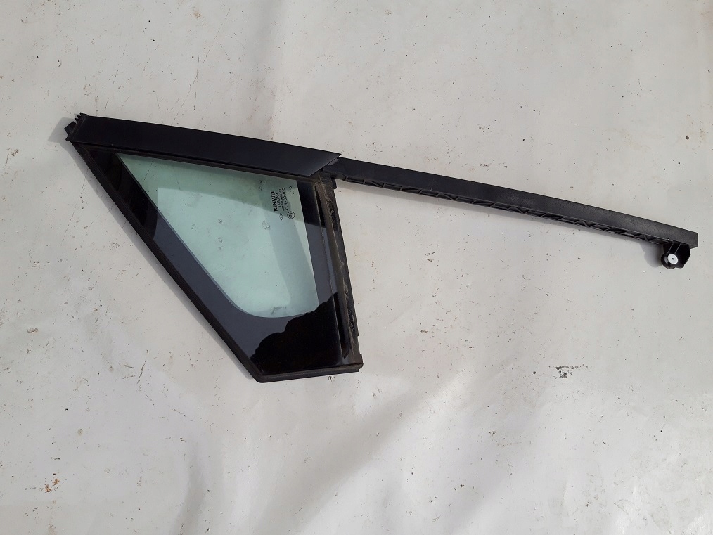 RENAULT CLIO IV СКЛО ДВЕРЕЙ ЛІВЕ ПЕРЕДНЄ 2013