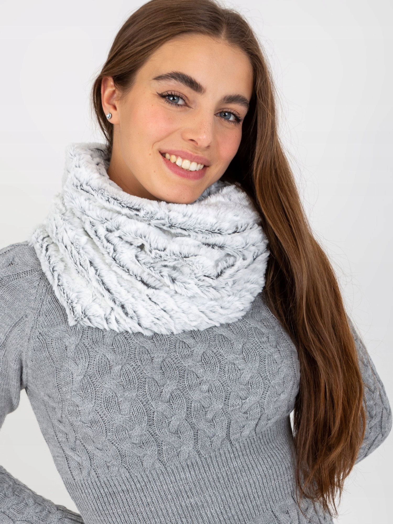 FUTRZANY KOMIN DAMSKI SZAL SZALIK Płeć kobieta