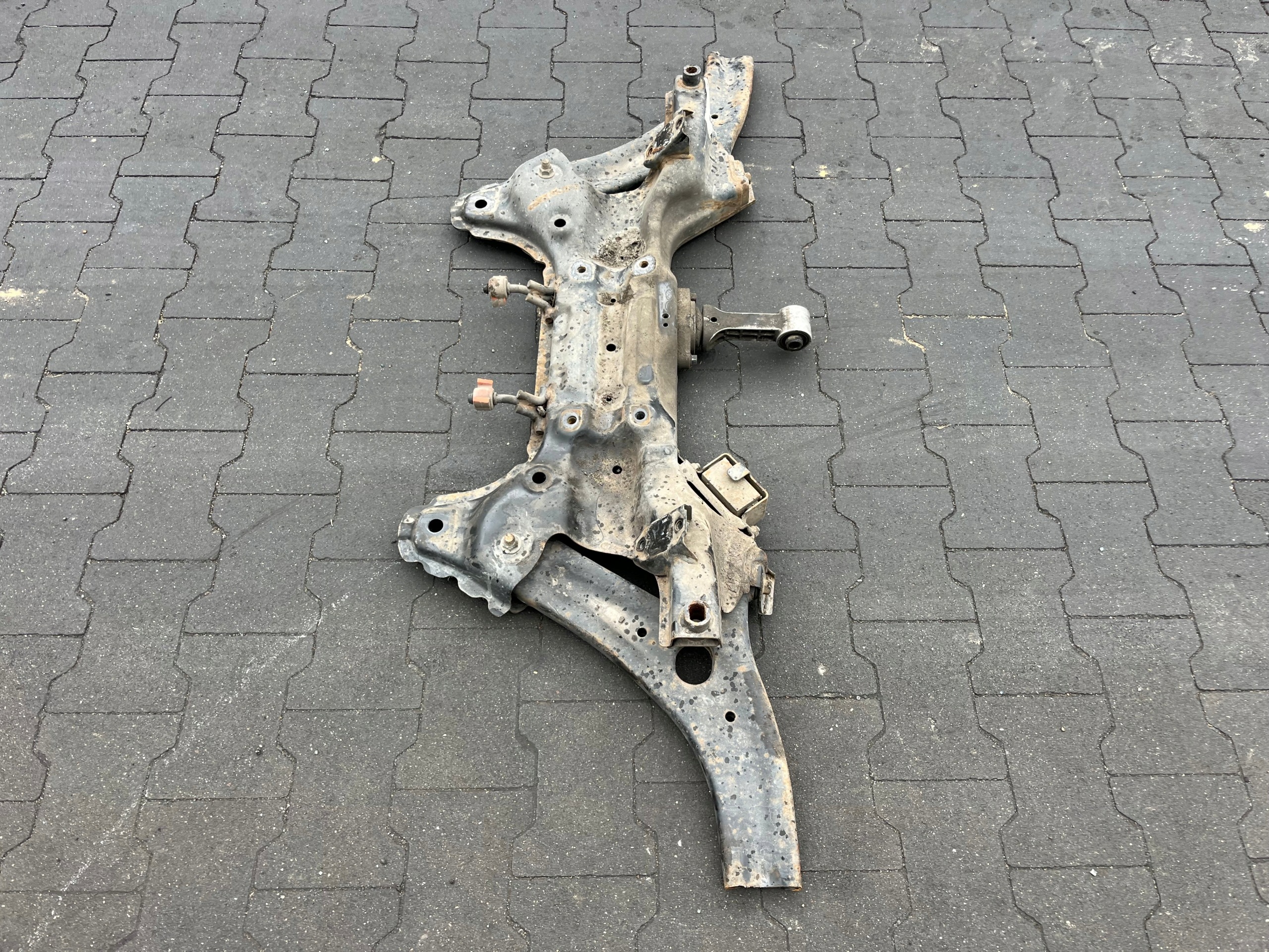 achsträger TRAWERS KIA SOUL 62400-2K000