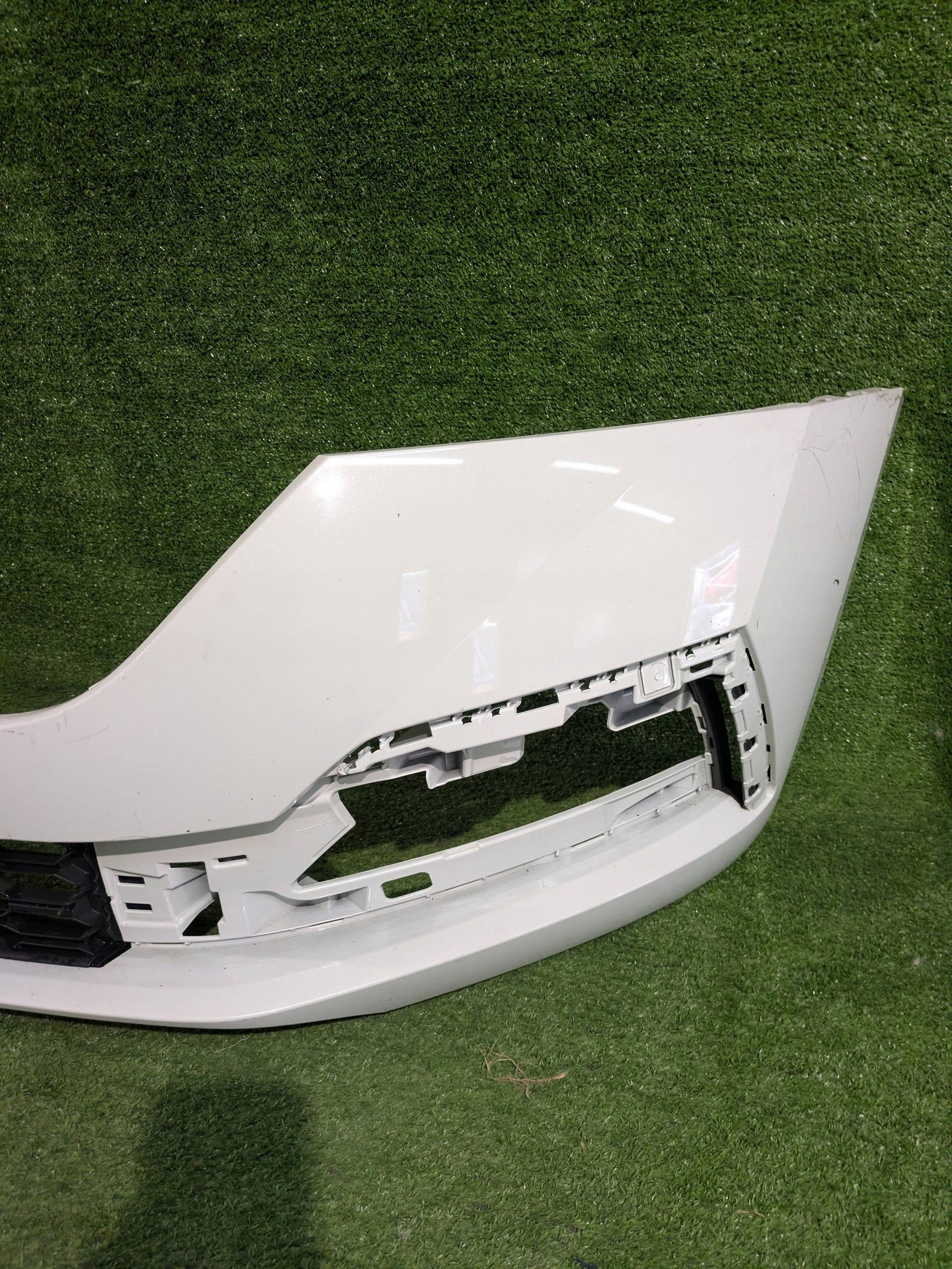 front bumper front SKODA OCTAVIA IV 20- NR.8732