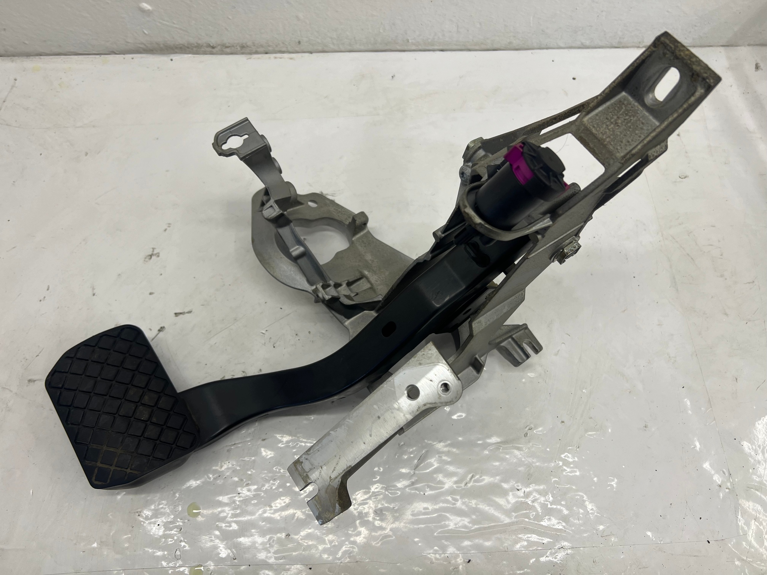 PEDAL Bremse AUTOMAT AUDI A6 C6 4F1723117F