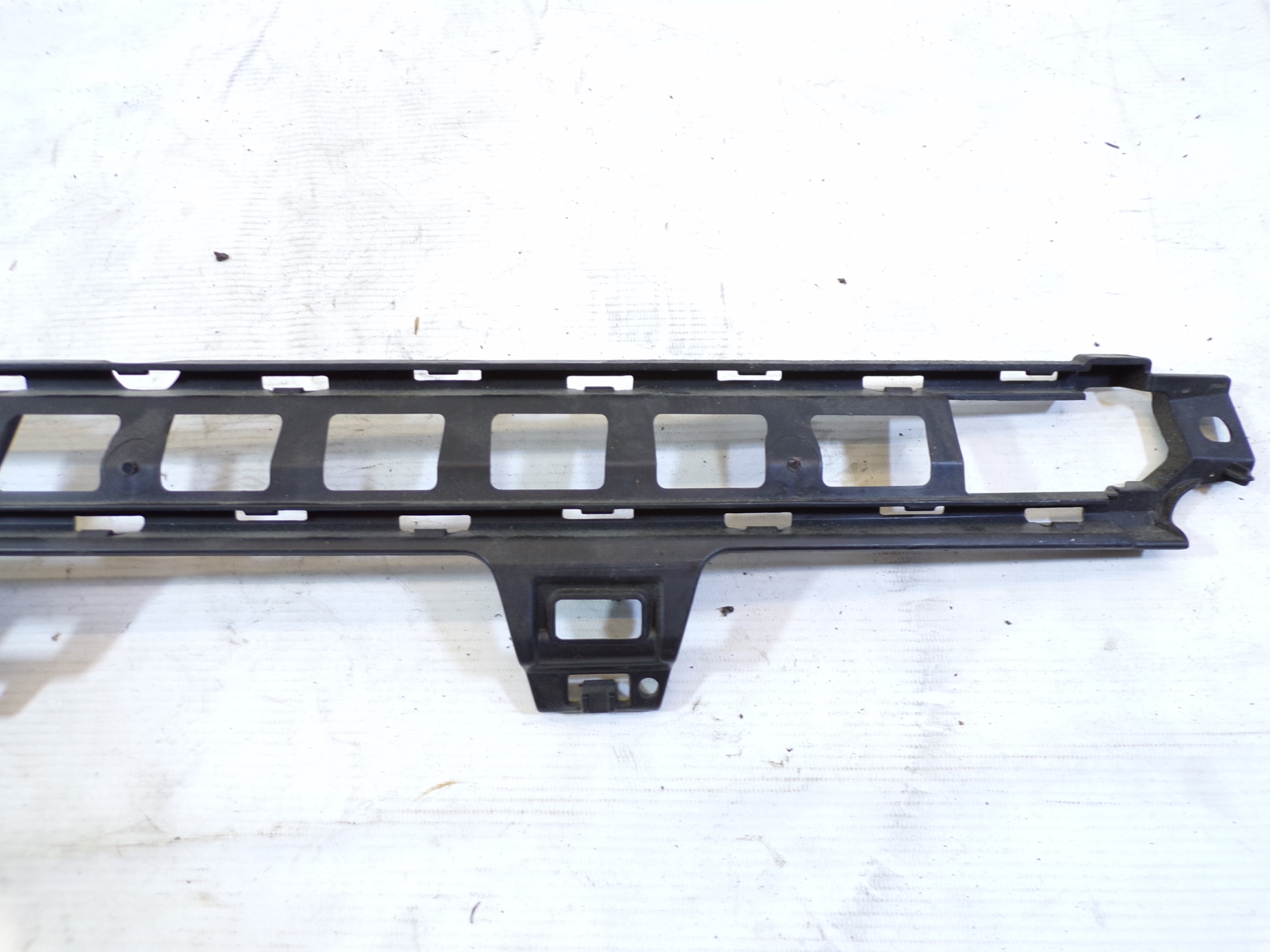Support Traverse Pare choc Arrière MERCEDES W213 A2138851214