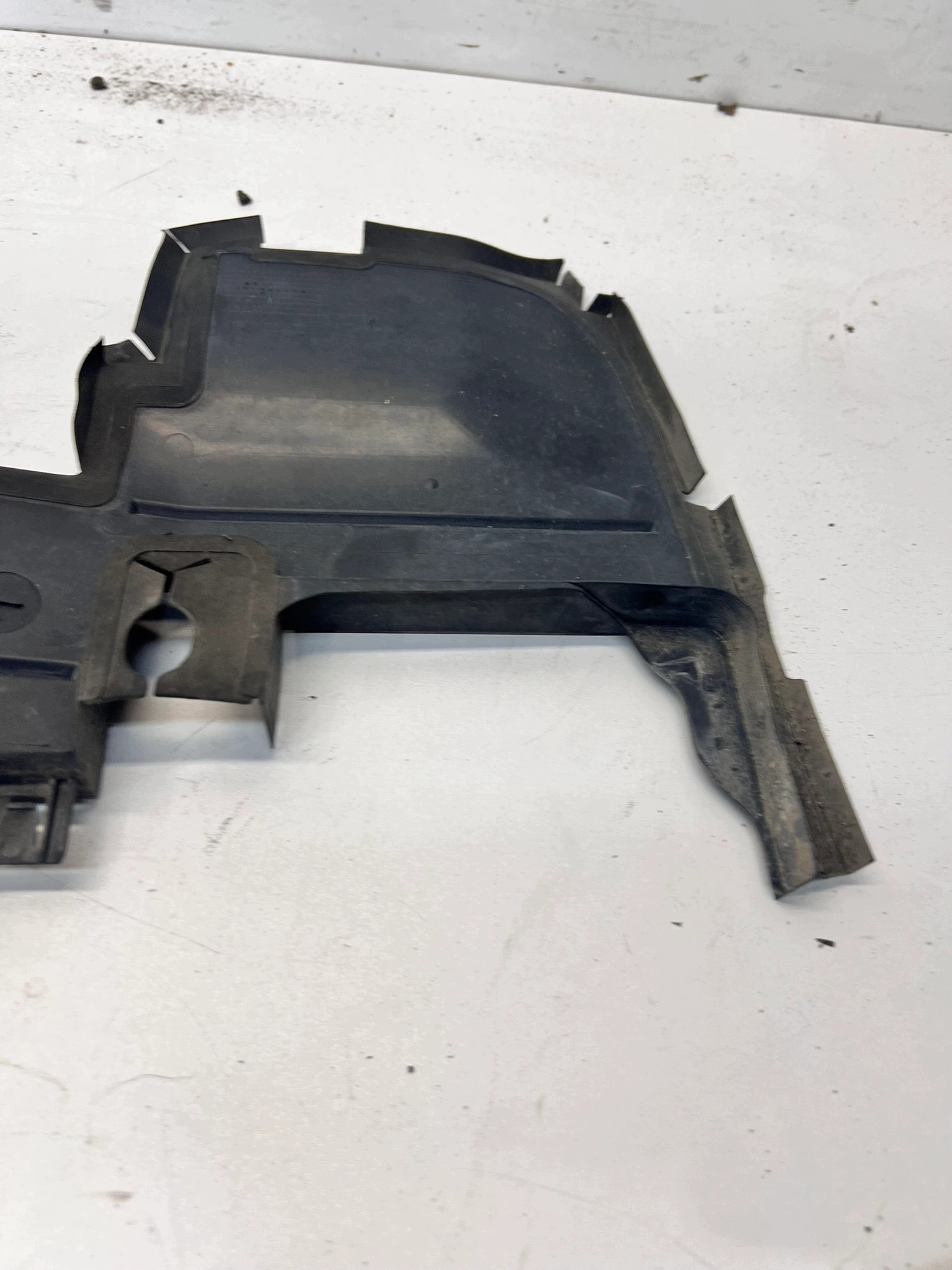 prise conduite d'air gauche AUDI A6 C7 A7 4G0121283AC