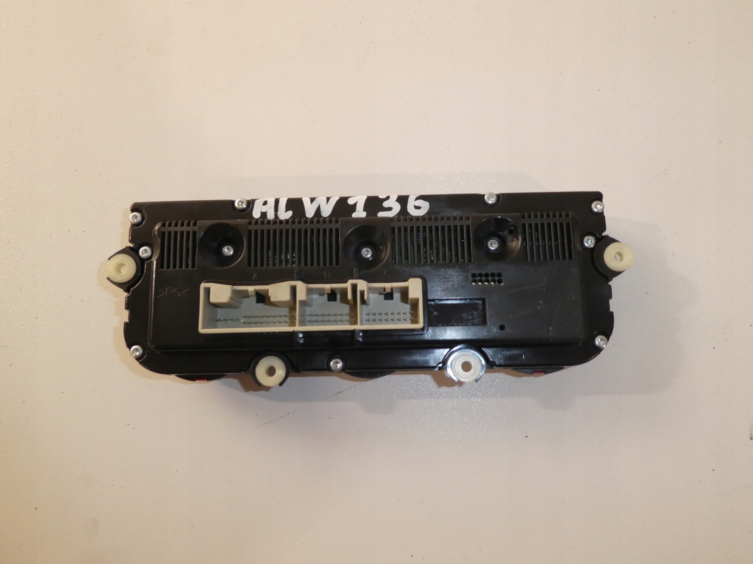 UNITE COMMANDE CLIMA VW GOLF V POSITIF PASSAT B6 TOURAN 1K0907044