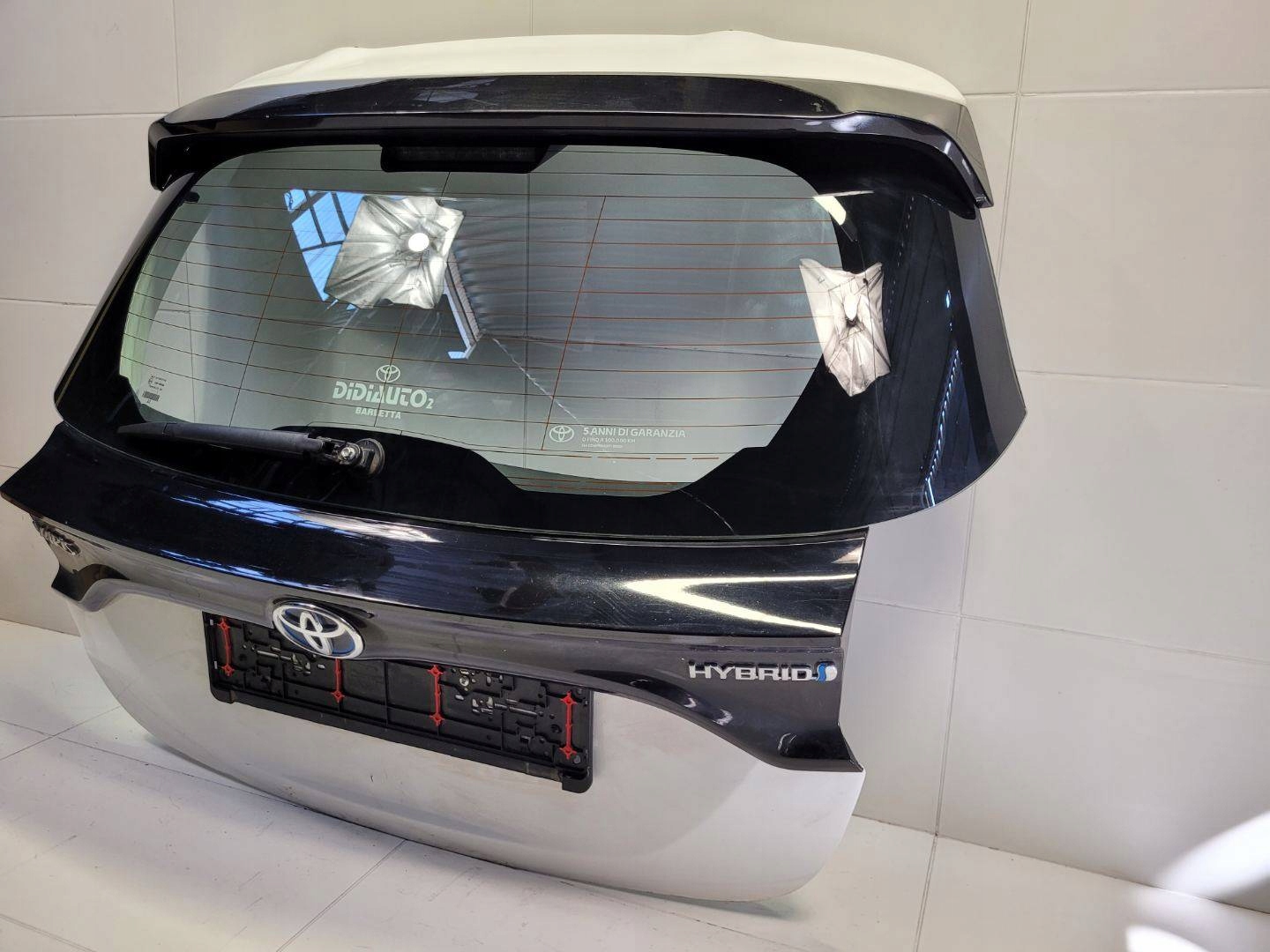 rear trunk door boot Toyota Yaris XP130 2nd facelift 2018