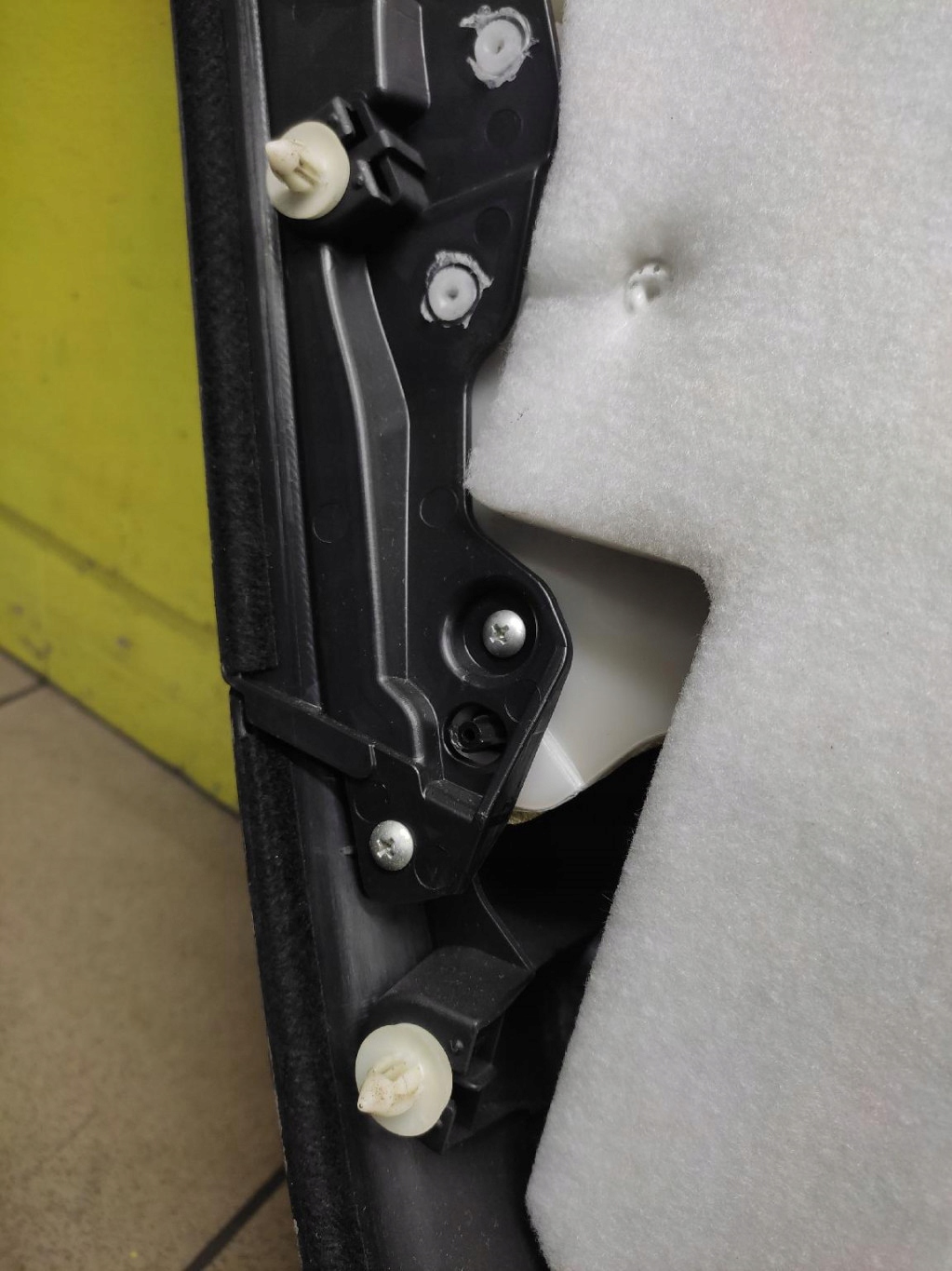 MAZDA 6 2 KOMBI upholstery door right rear part