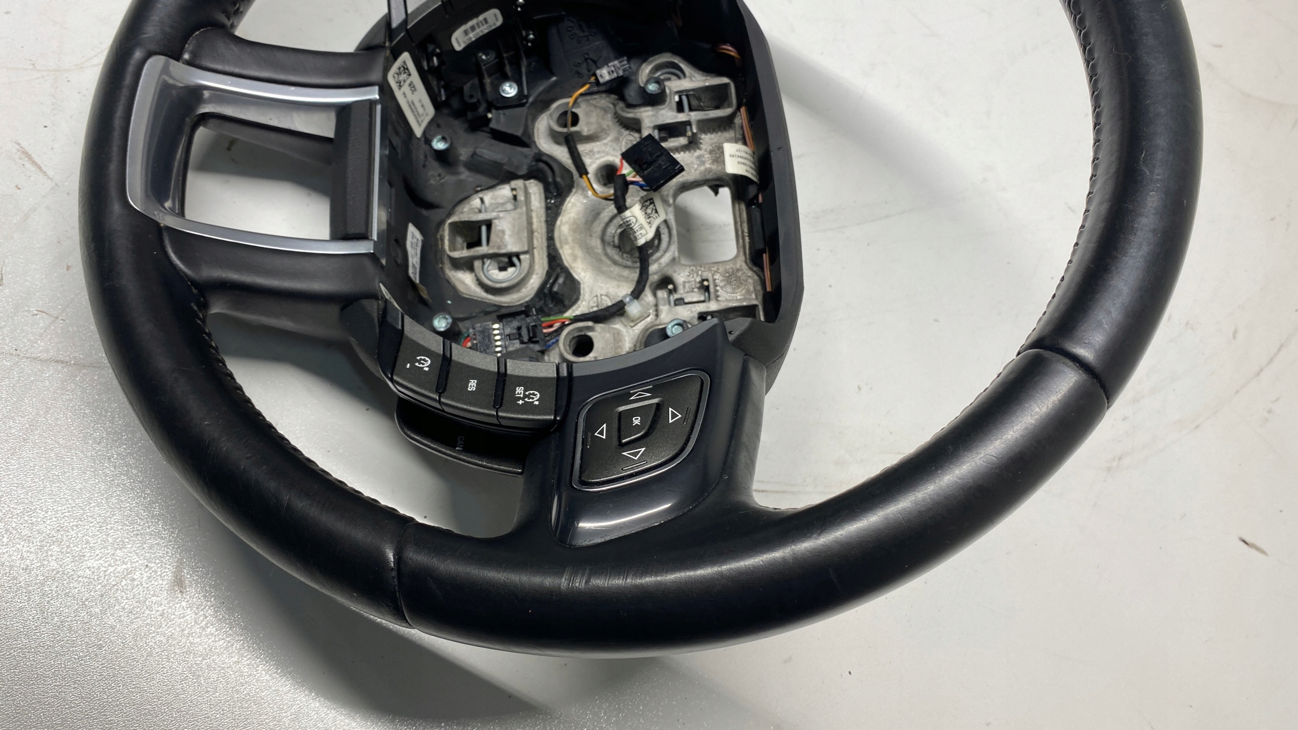 LAND ROVER EVOQUE L538 lenkrad Leder MULTIFUNKCJA LADNA