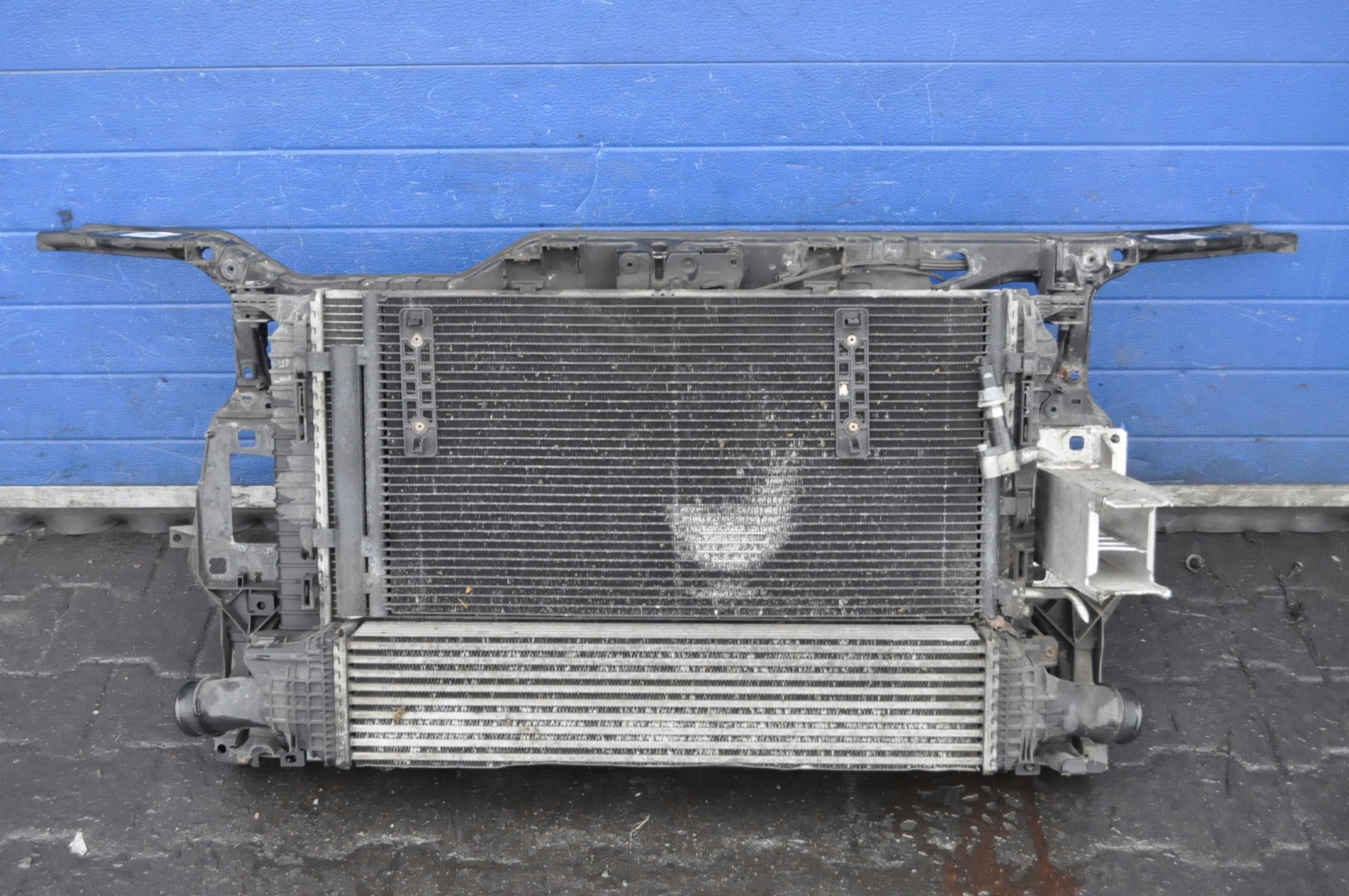 AUDI A4 B8 1.8 TFSI PAS PRZEDNI KOMPLET