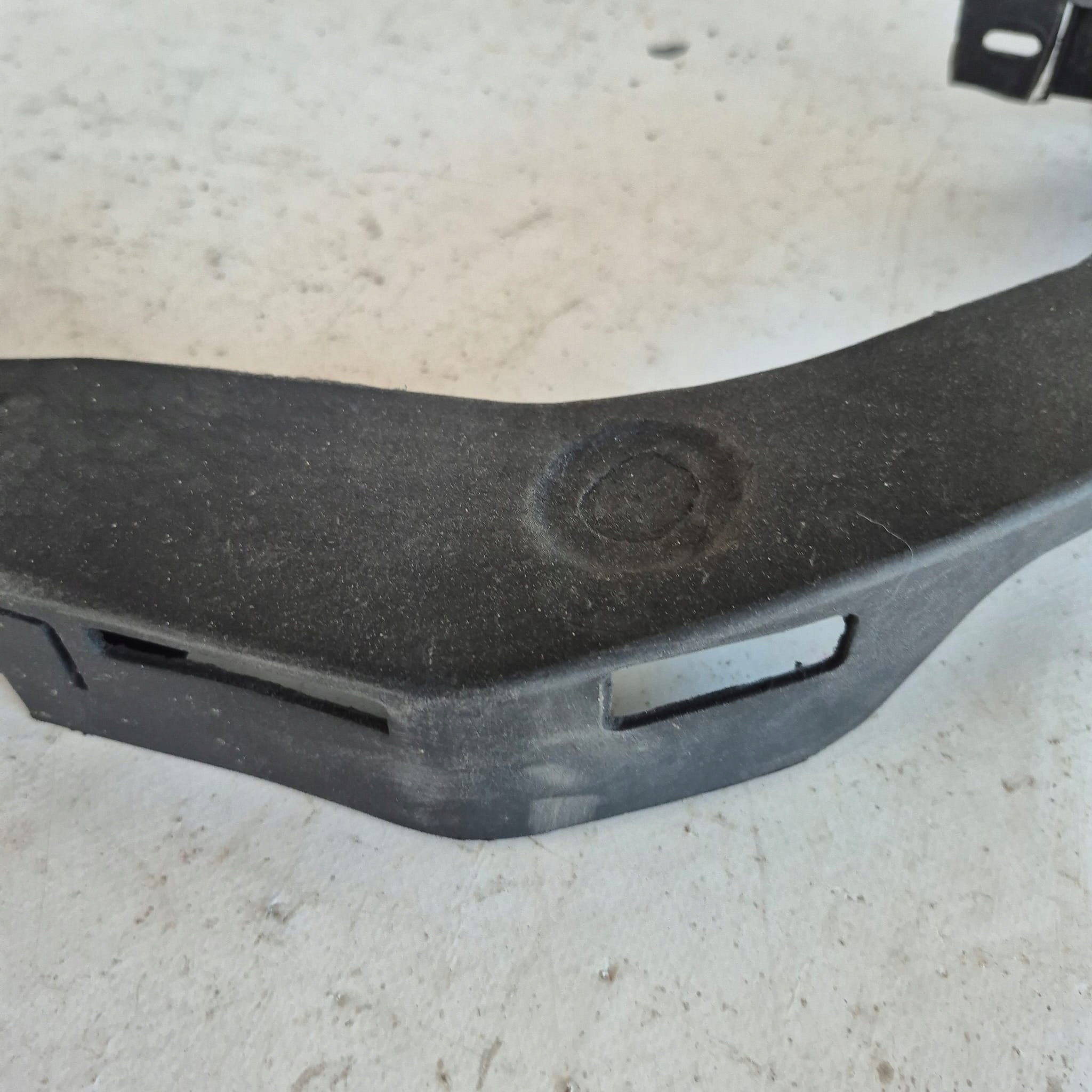 VOLVO V60 and 1 S60 II 2 LIFT 13-18 support panel for radiators pillar 31416114