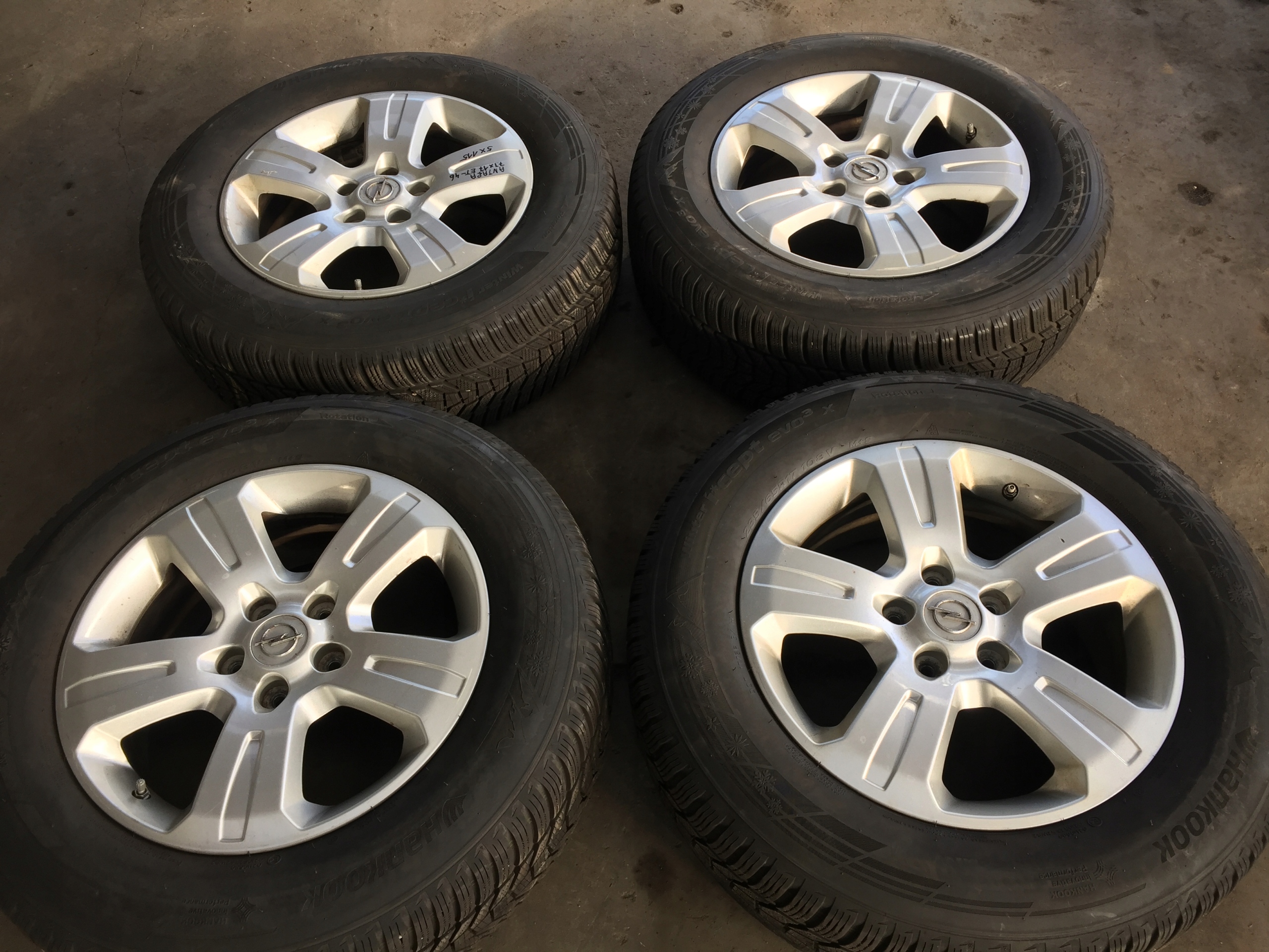 Komplet felg z oponami 4 szt. OPEL ANTARA