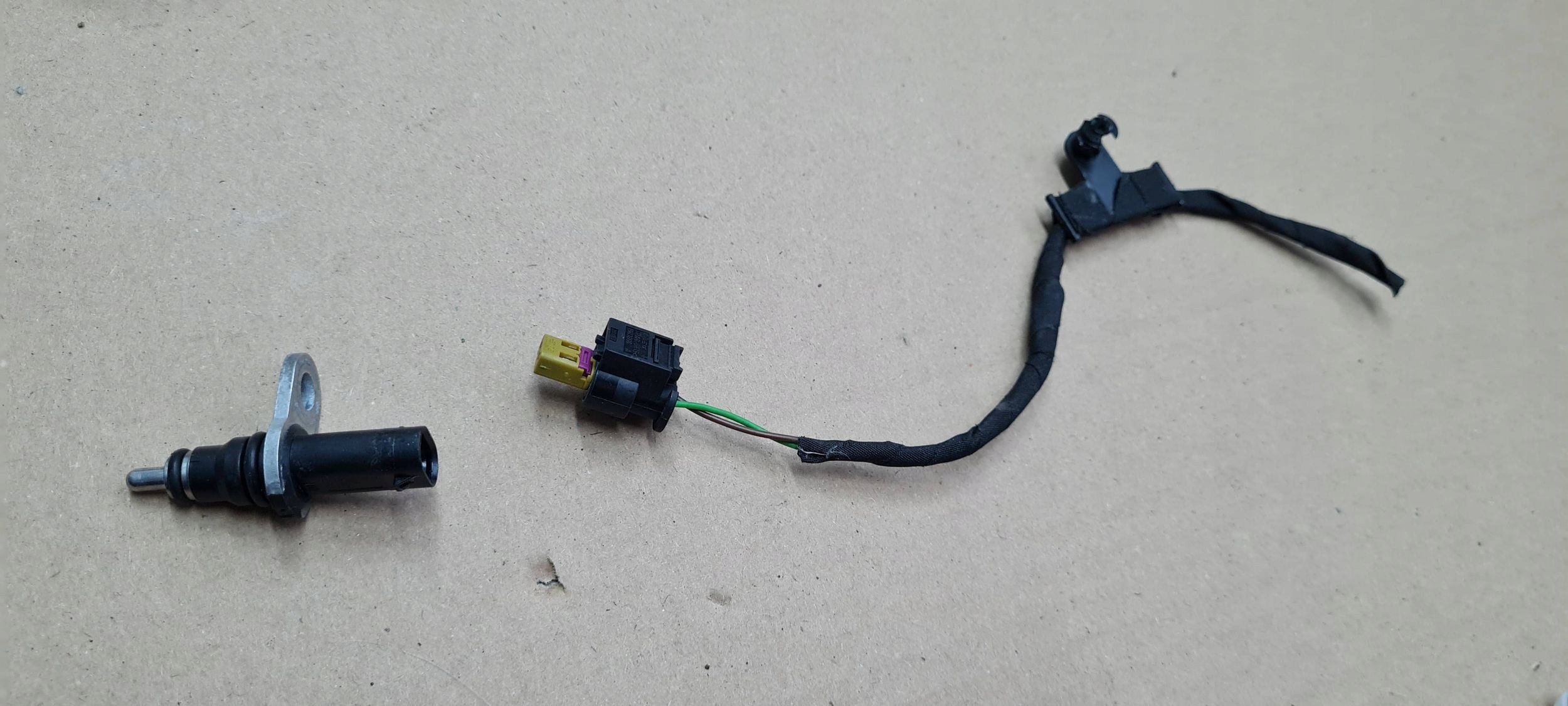 A6 C8 4K sensor TEMPERATURY connecting spoiler 2.9 TFSI 079919523B S4 B9 RS4 S5 A7 4K