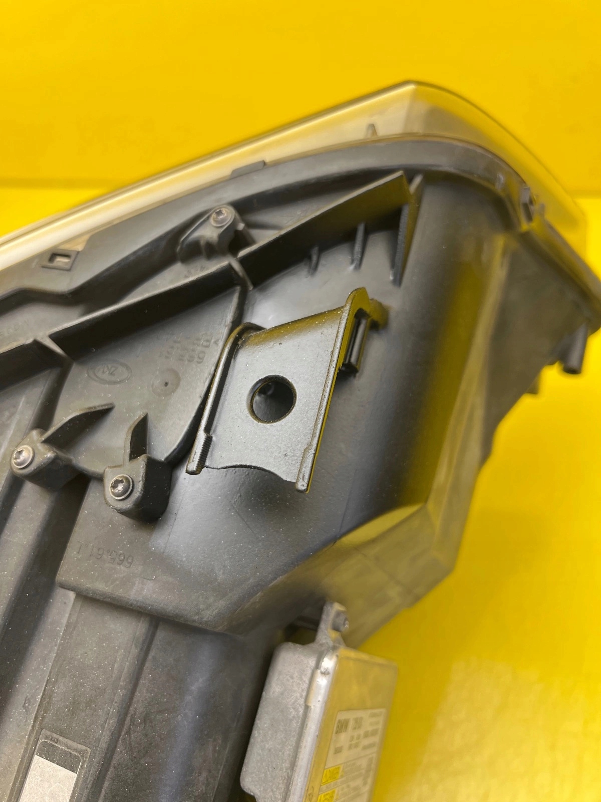 light left BMW E90 E91 Lift LCI Xenon Dynamic Skretna 7202589