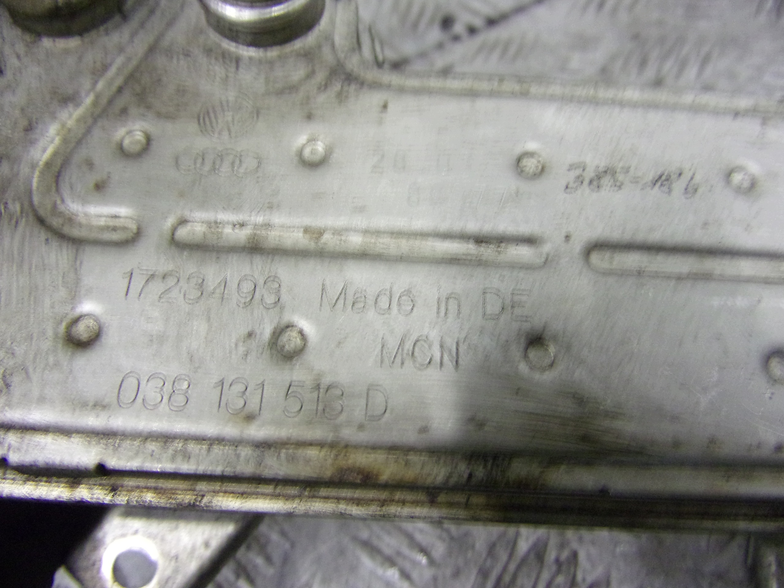 Abgaskuehler AGR VOLKSWAGEN GOLF 4 038131513D