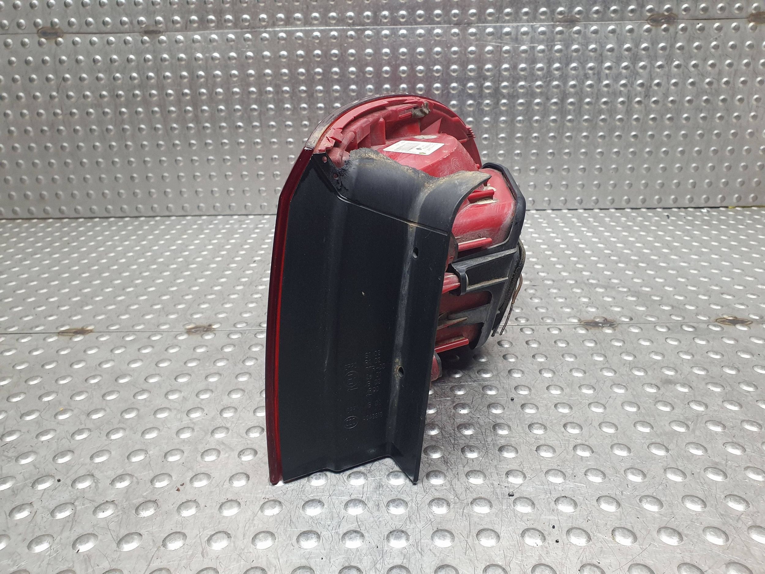 light left rear part 3AF945095C VW PASSAT B7 KOMBI EUROPA
