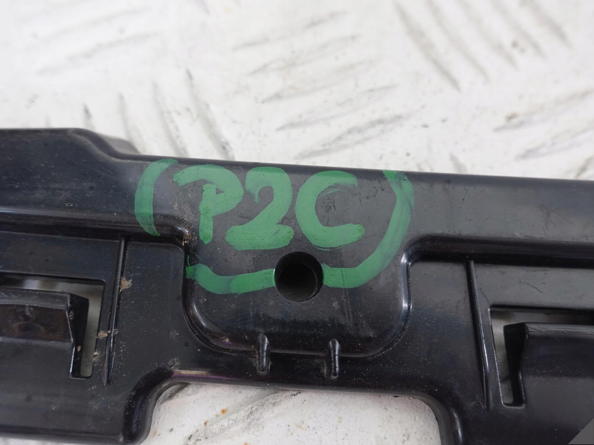 MCLAREN holder console 13A3060CP