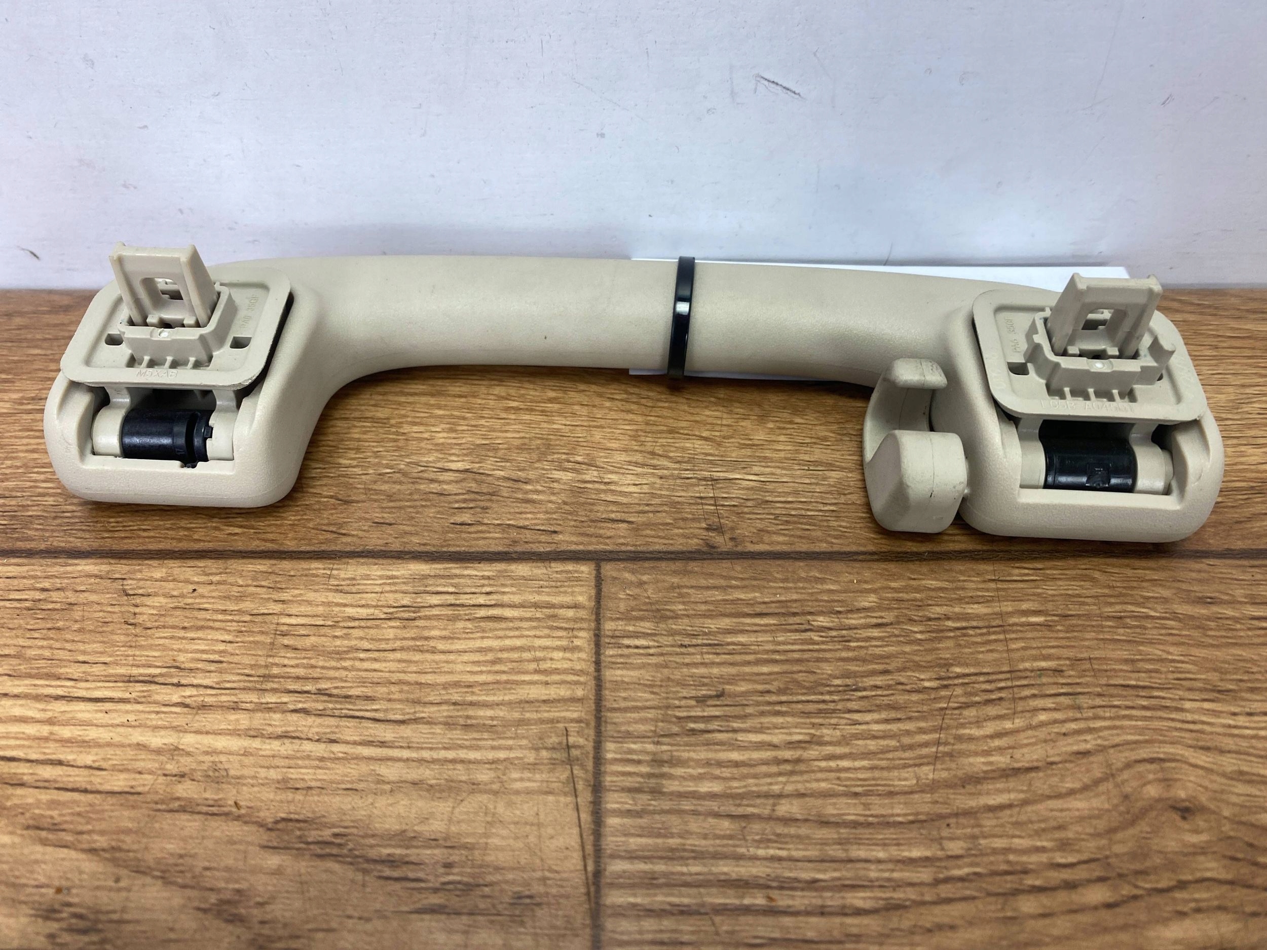 handle sufitowa Ford Escape IV Kuga MK3 2020+