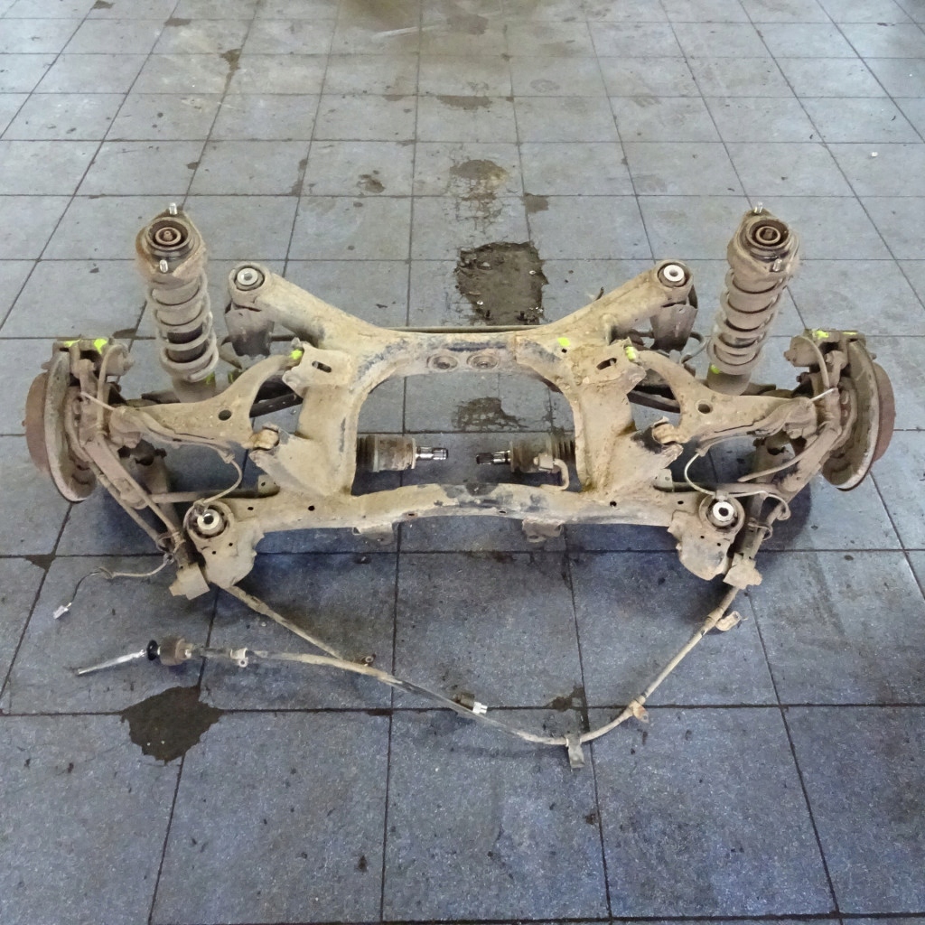 SUBARU OUTBACK IV OŚ TYLNA BELKA ZAWIESZENIA