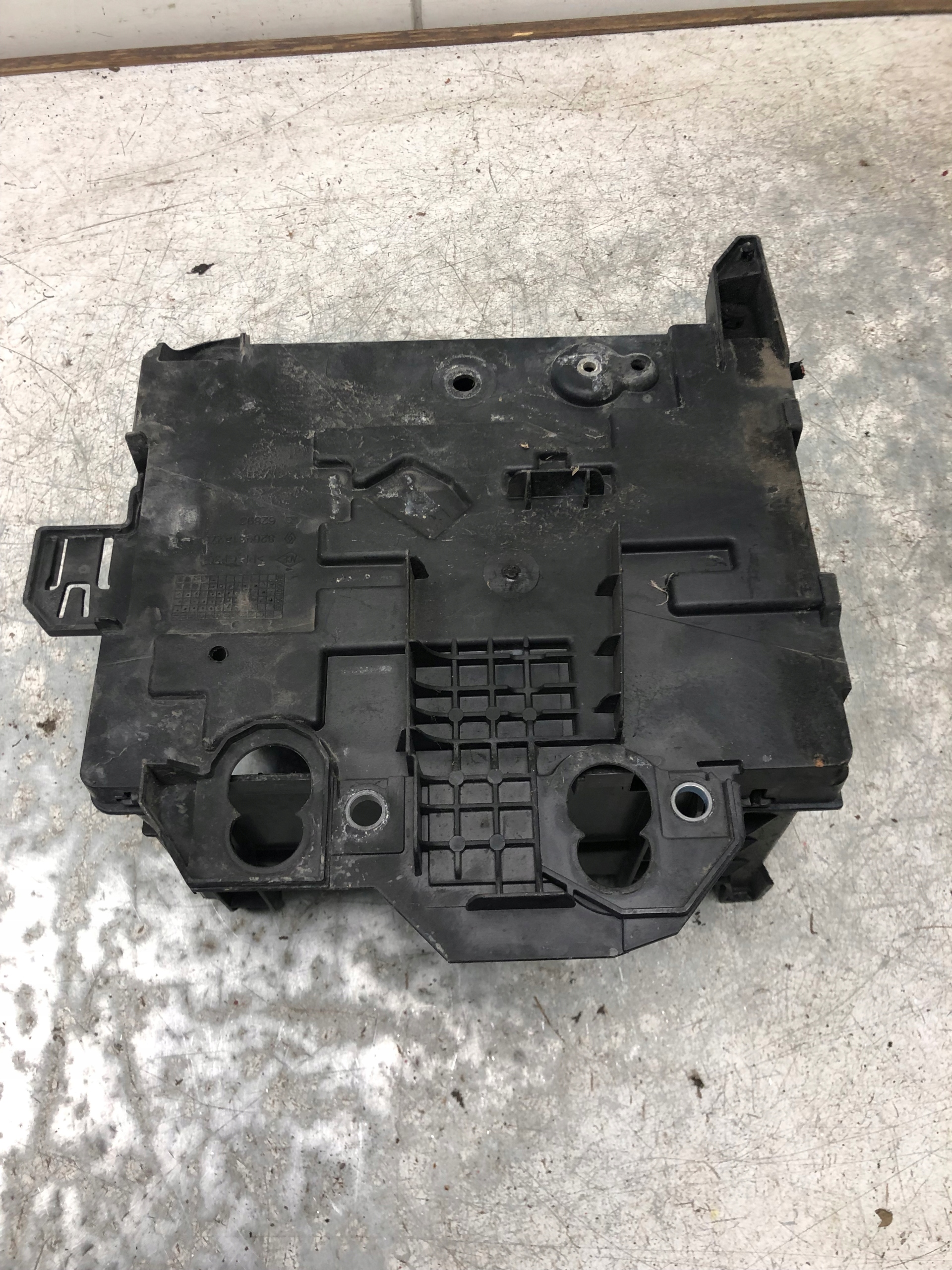 obal akumulátoru RENAULT CLIO III 8200314273 8200314272