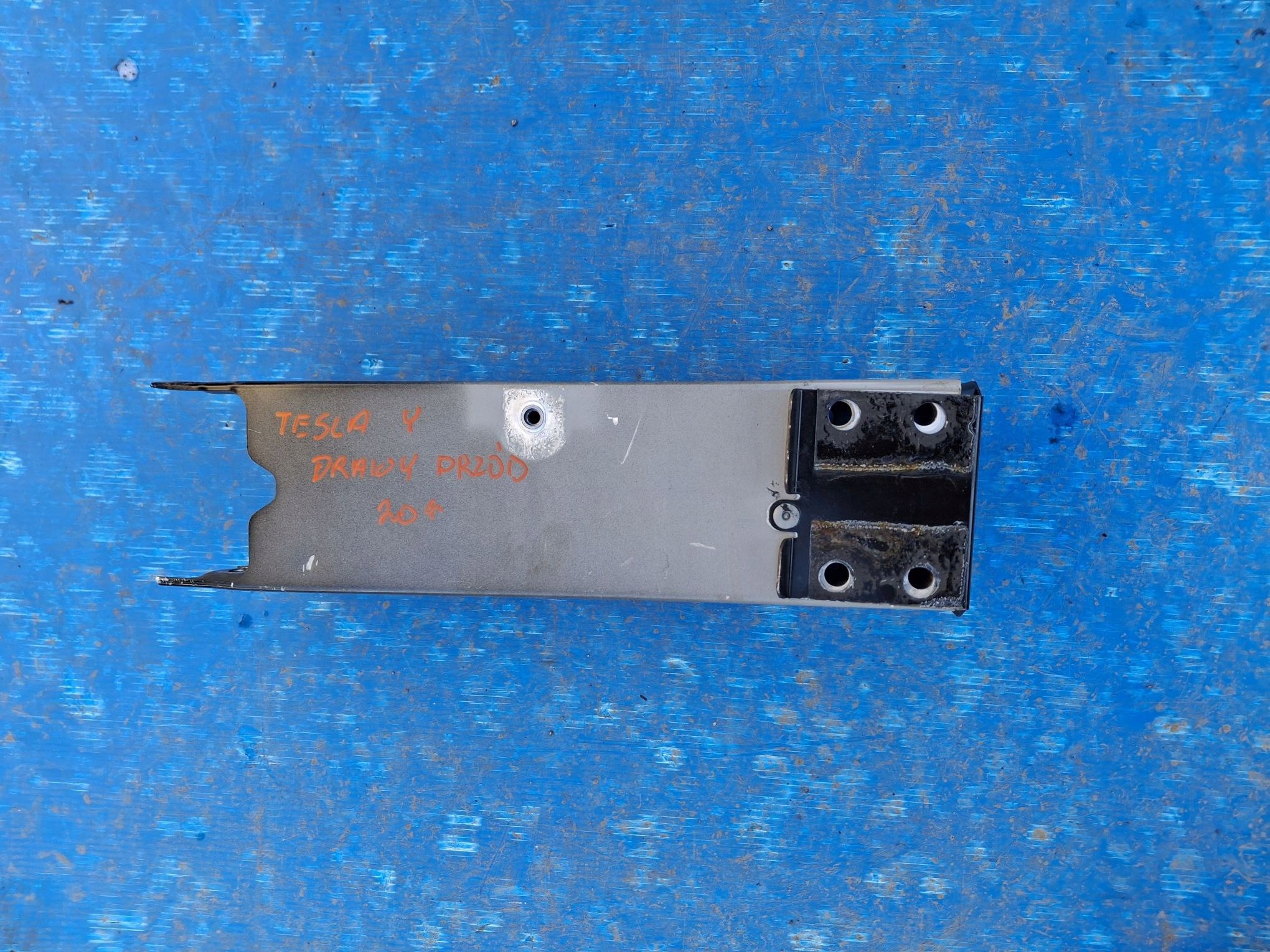 beam tip part right or left TESLA Y 2020R->