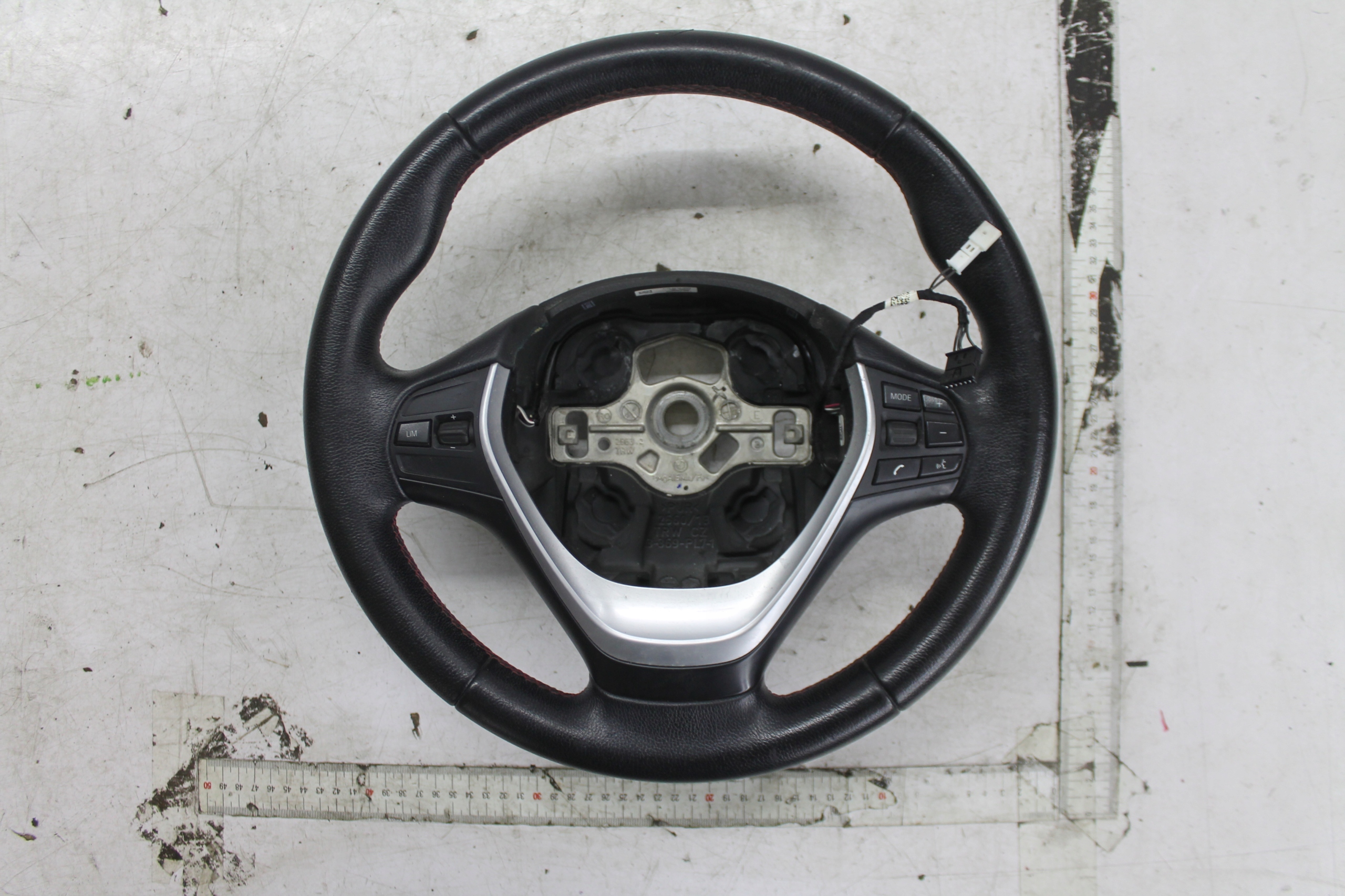 KIEROWICA leather MULTI BMW SERIA 1 F20 11-19