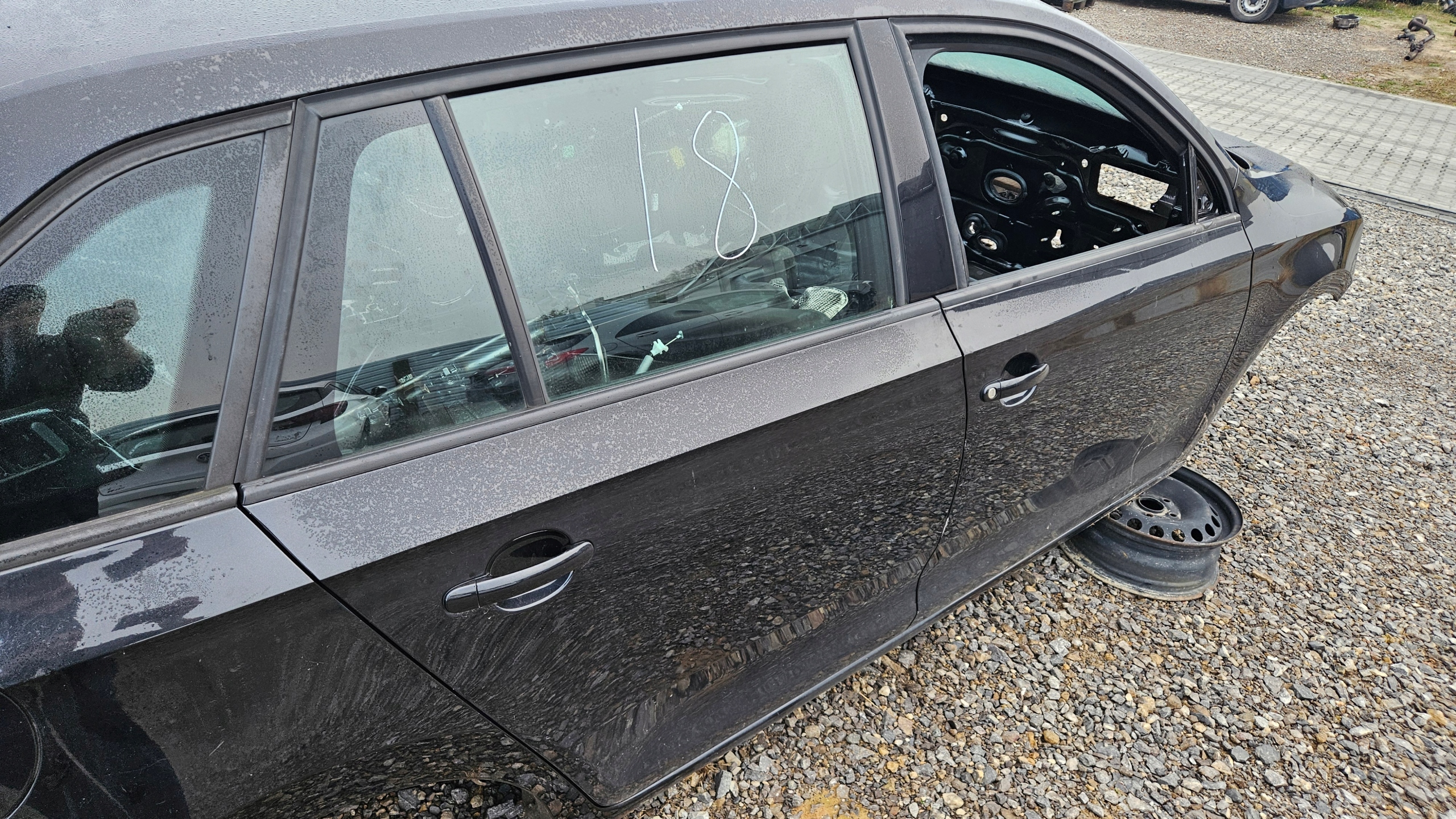Tür rechts heck SKODA RAPID SPACEBACK KOMBI 12- LF9R
