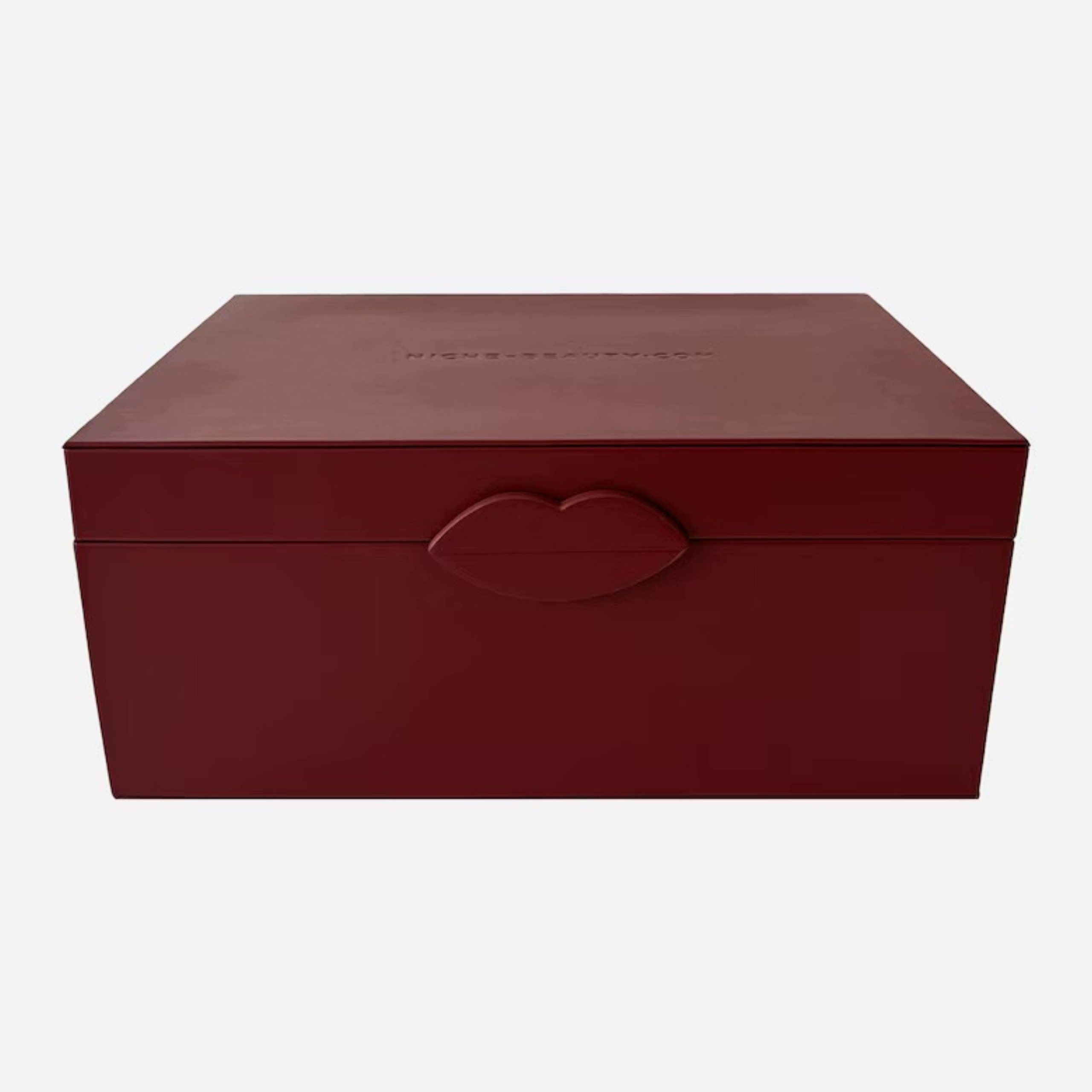 Адвент-календарь Niche Beauty The Classic 2026, 26 средств для ухода и макияжа, 13 полноразмерных