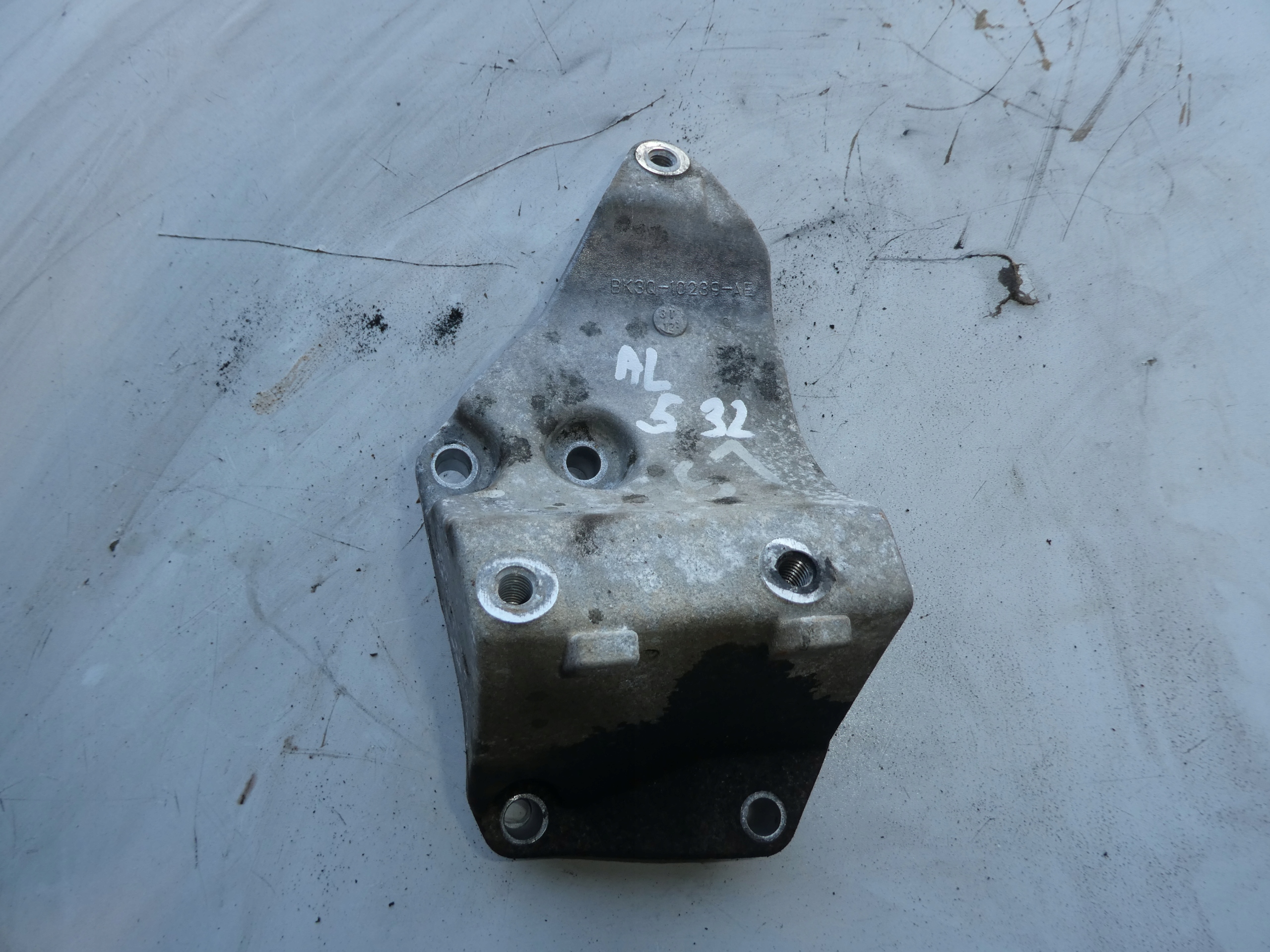 FORD RANGER 2.2 TDCI engine mount BB3Q-10239-AE