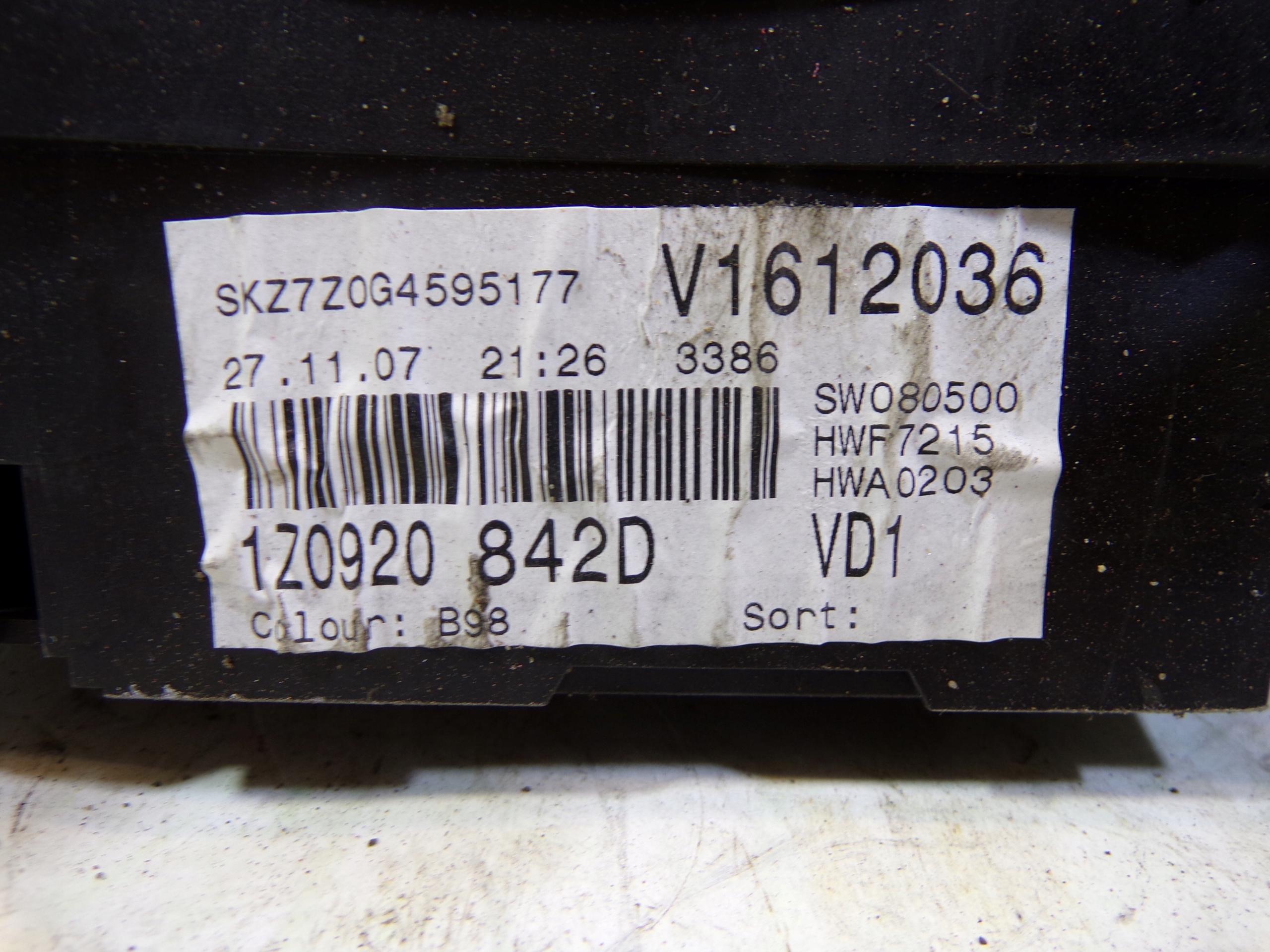 running board STARTOWY SKODA OCTAVIA 2 II 03G906021LB