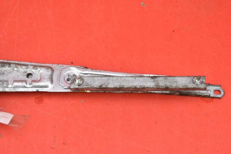 window regulator right rear part INFINITI FX 1 and S50 02-06