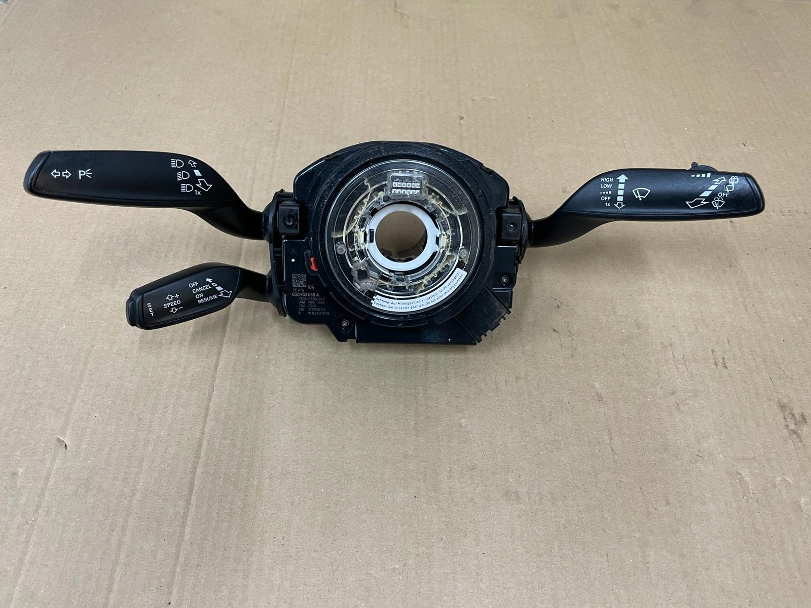 AUDI A6 C7 CZUJNIK KĄTA PRZEŁĄCZNIK ZESPOLONY MANETKI TAŚMA 4G0953568A