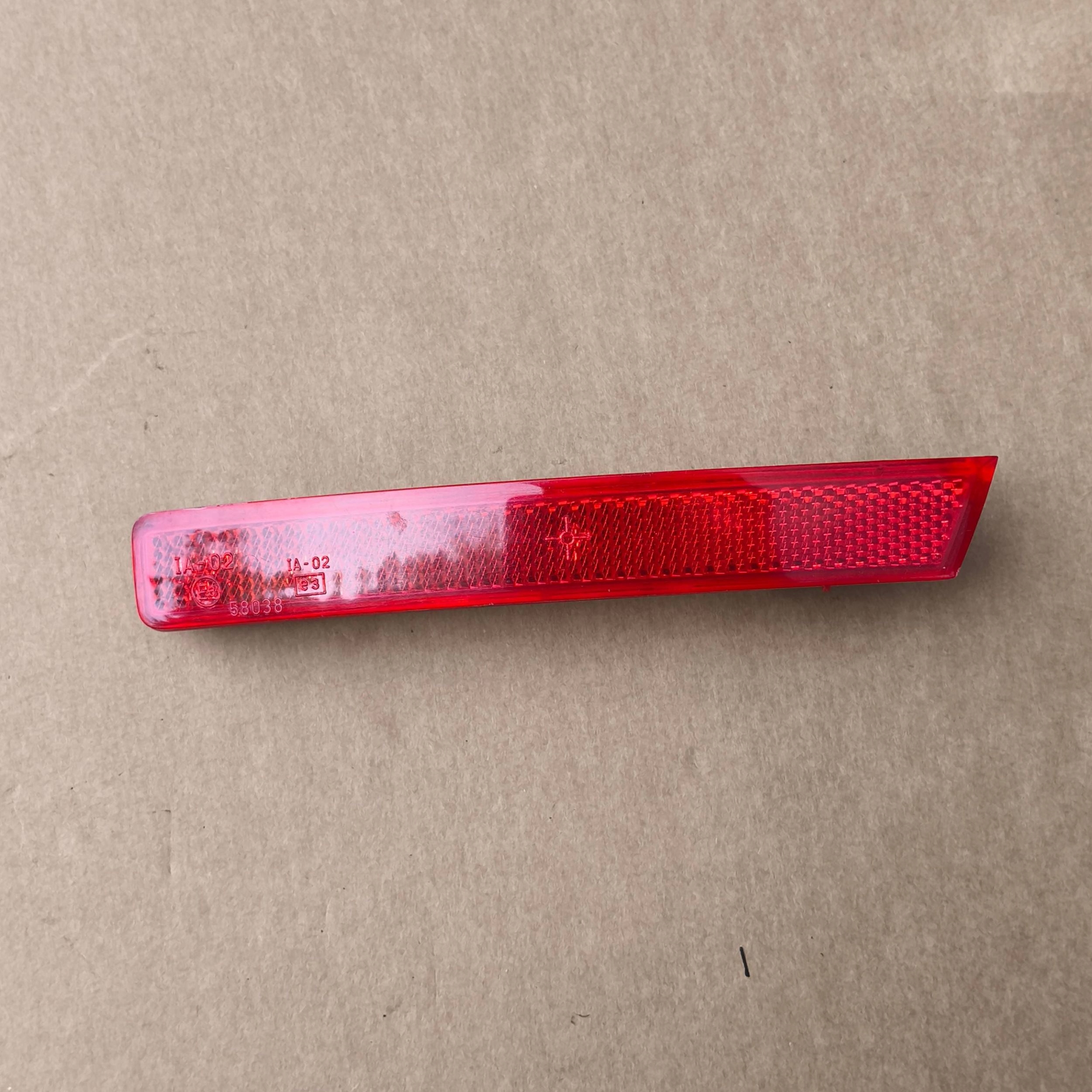 Odblask der Stoßstange links heck Alfa Romeo 147 2001