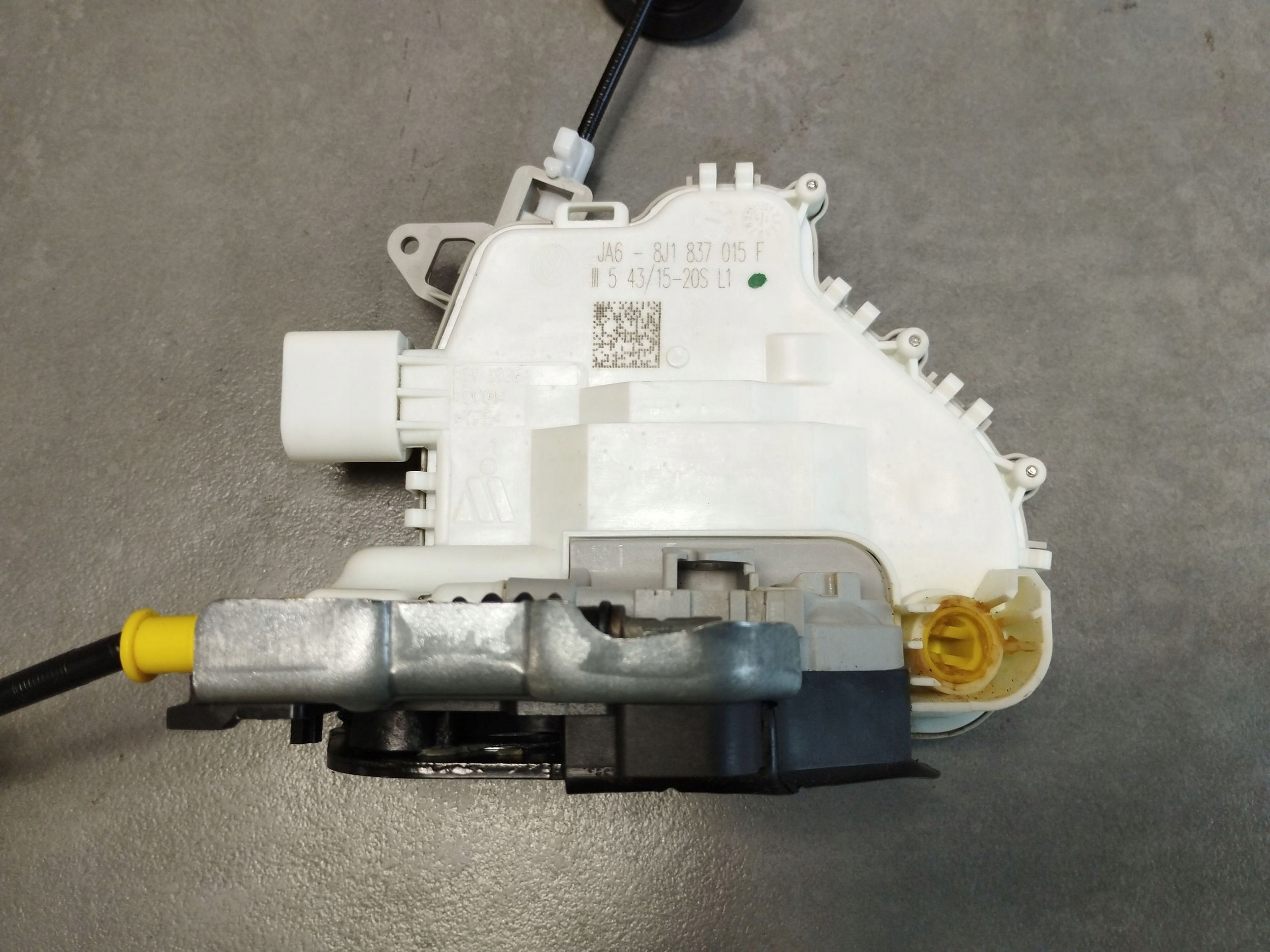 Audi A5 Sportback 8TA 2016 lock left front 8J1837015F