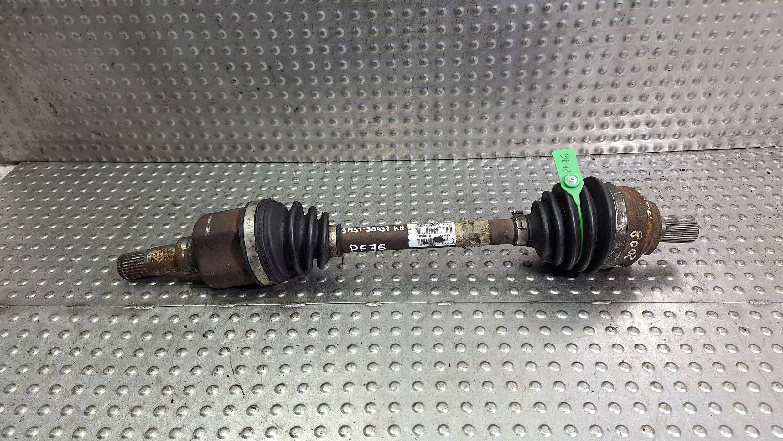 semi-axis left front 3M51-3B437-KH FORD FOCUS MK2 C-MAX MK1 VOLVO C30 V50 2.0B