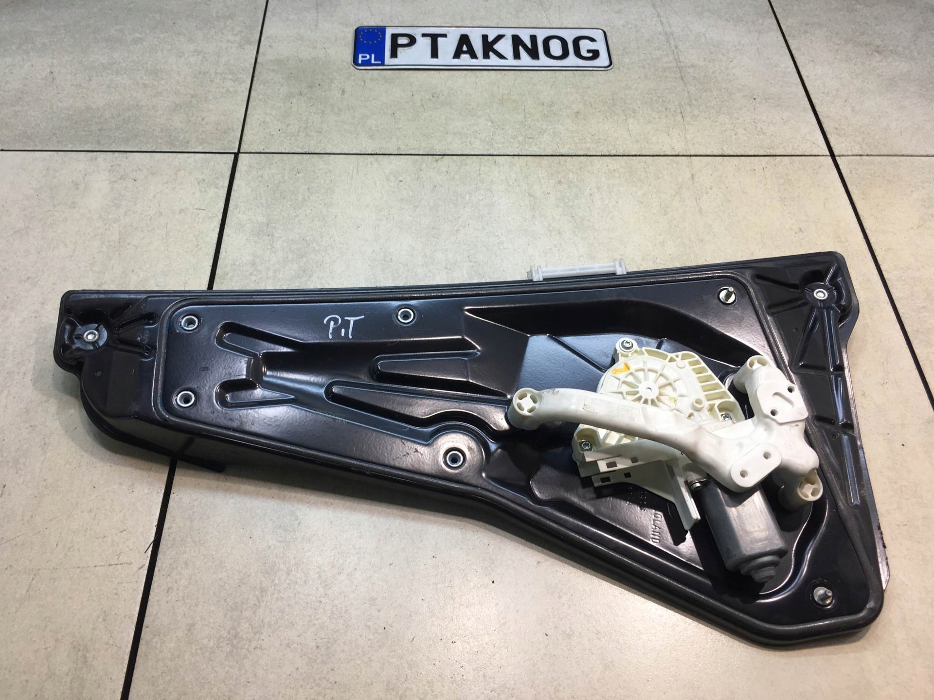 window regulator right rear part DISCOVERY III 994729