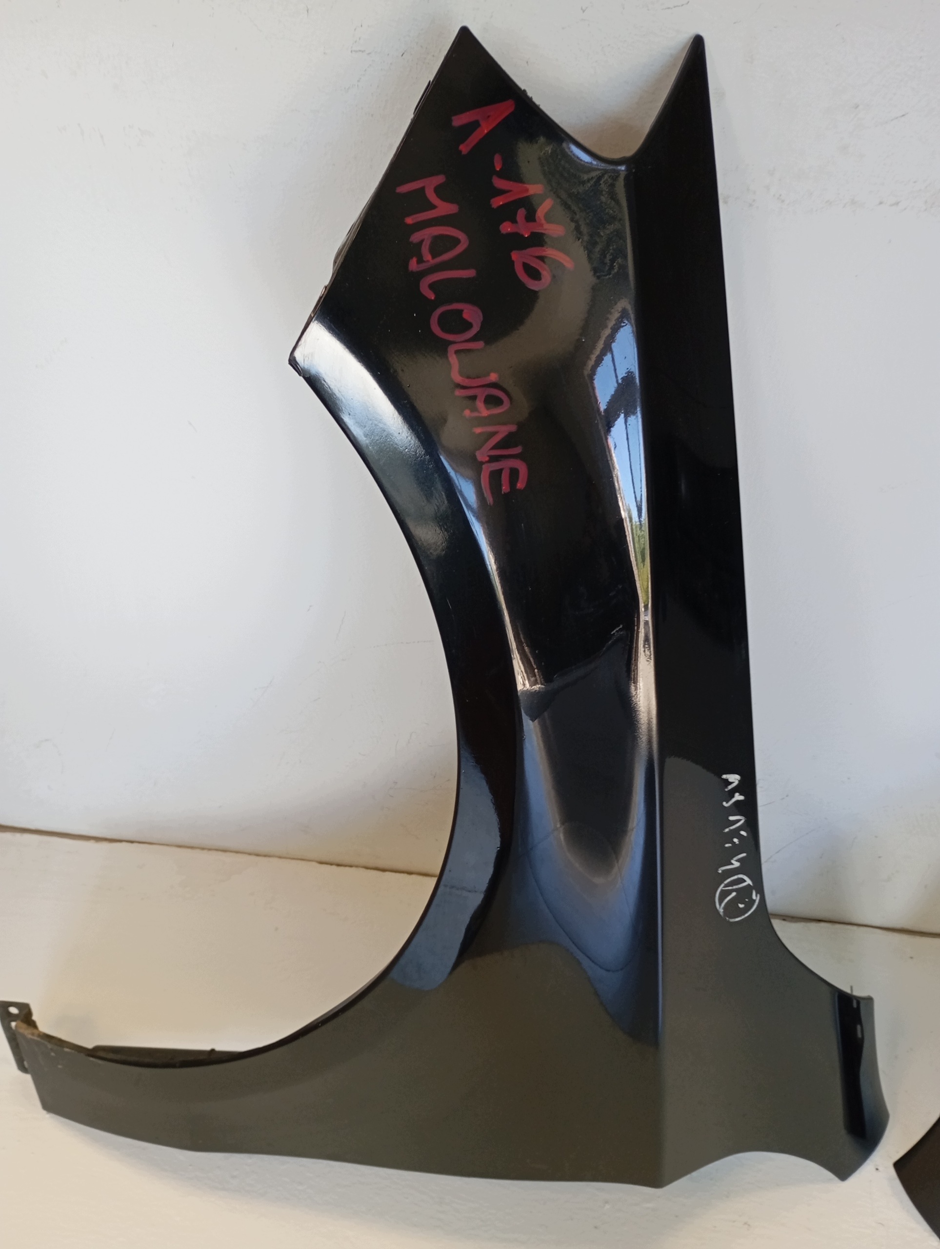 fender left right Mercedes A-class 176 A class