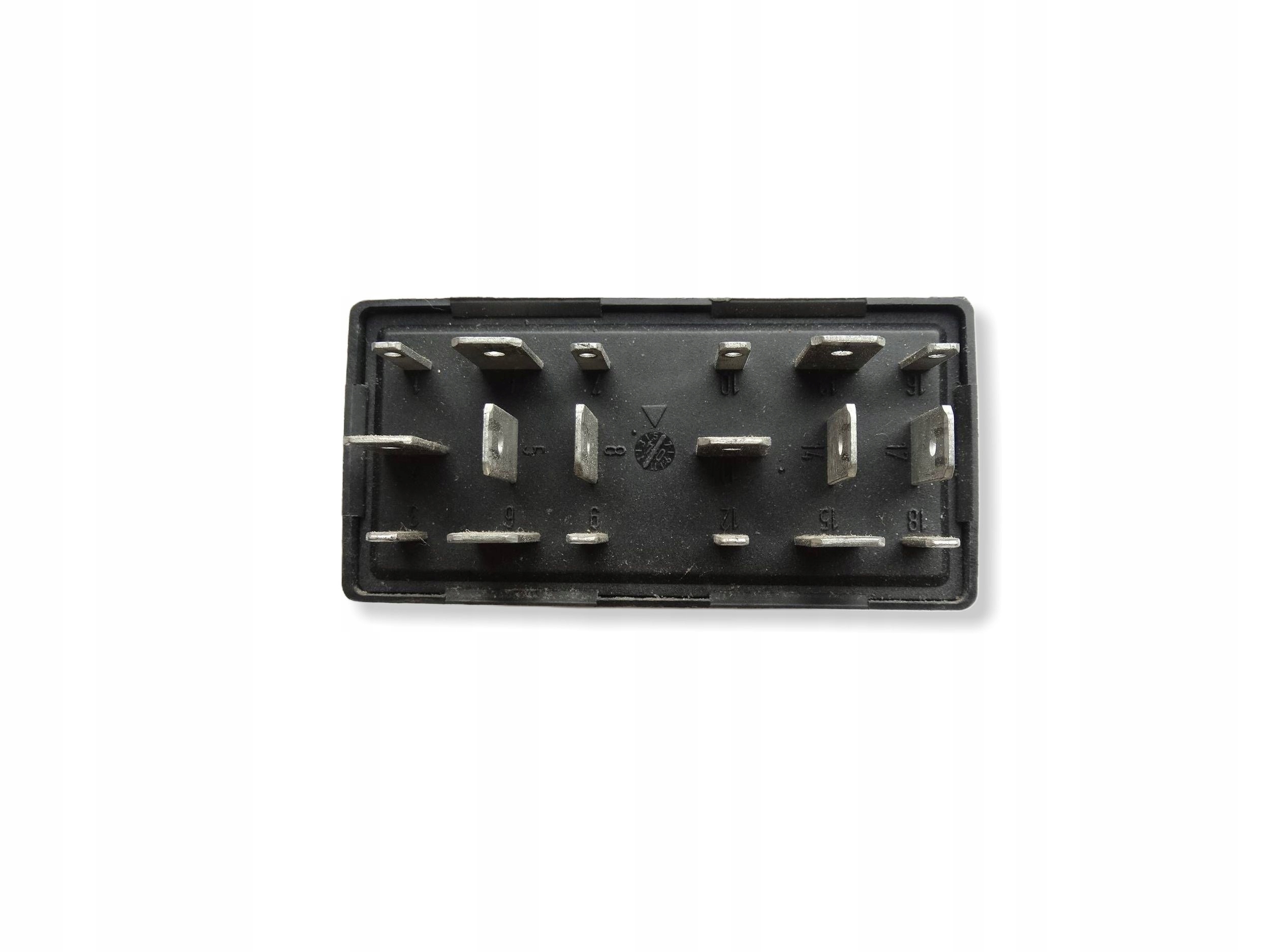 Relè luci 393 VW AUDI SEAT SKODA 4B0919471A