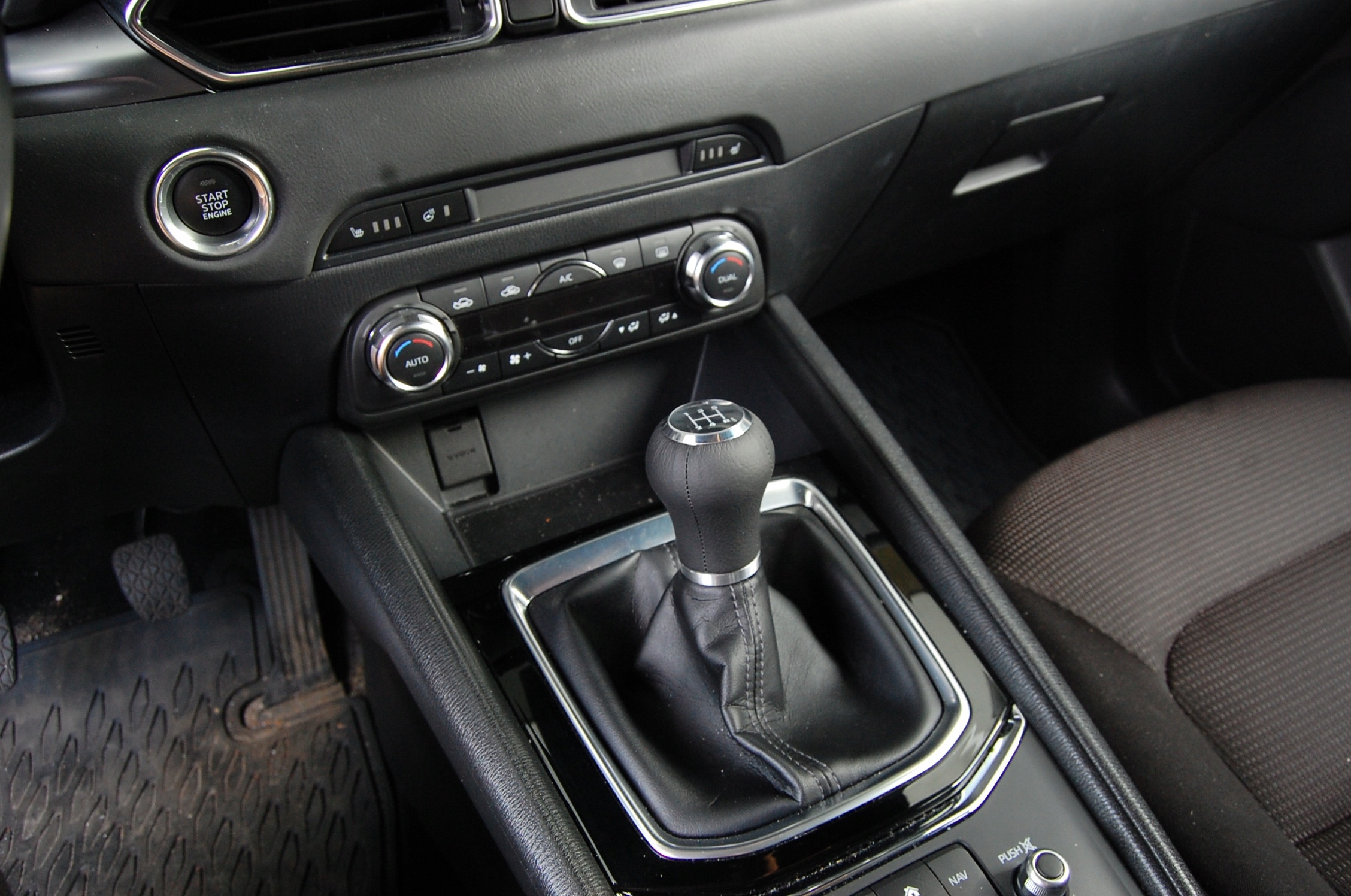 Gałka biegów MAZDA 6 , 3 , CX5 CX-5 EAN (GTIN) 5905351008215