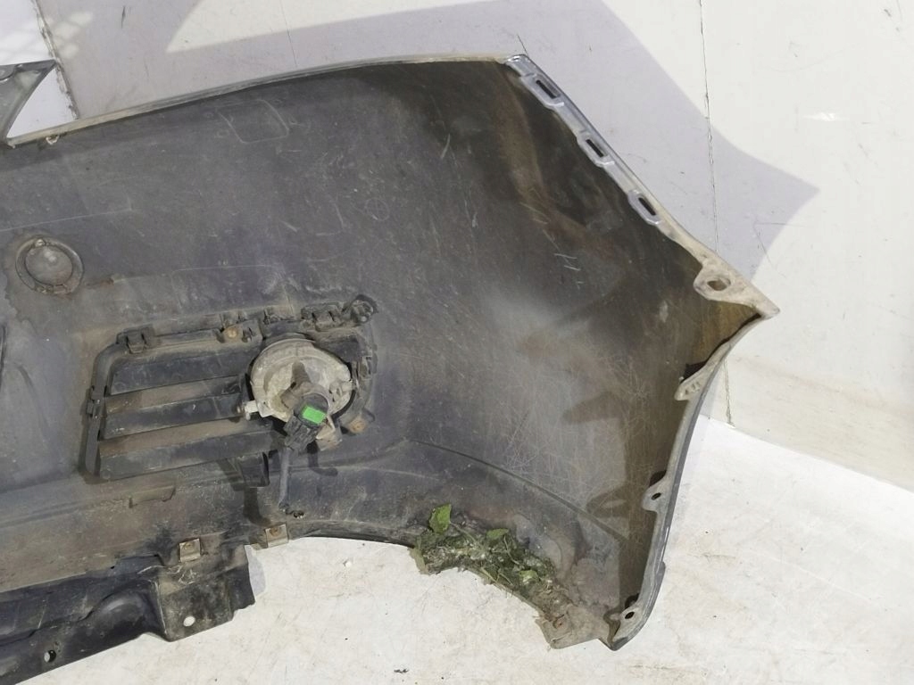 Mazda 5 V a nárazník předek přední
