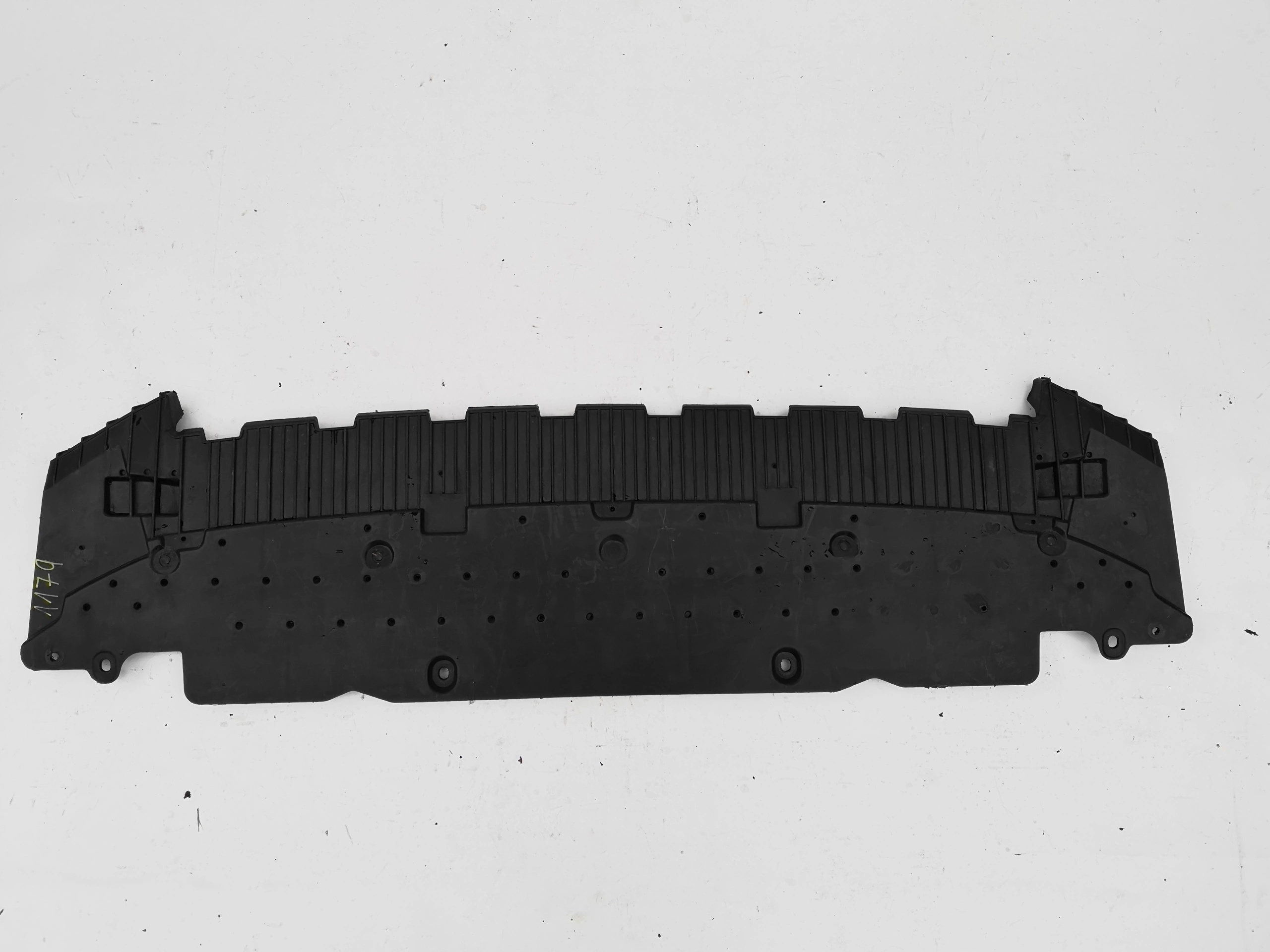 AUDI RS5 8T БАМПЕР 8T0807233B