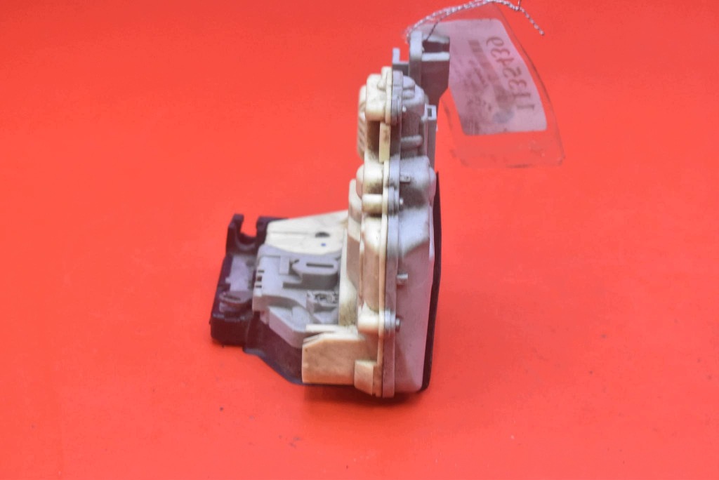 lock door left front front EU 3C1837015A VW PASSAT B6 05-10