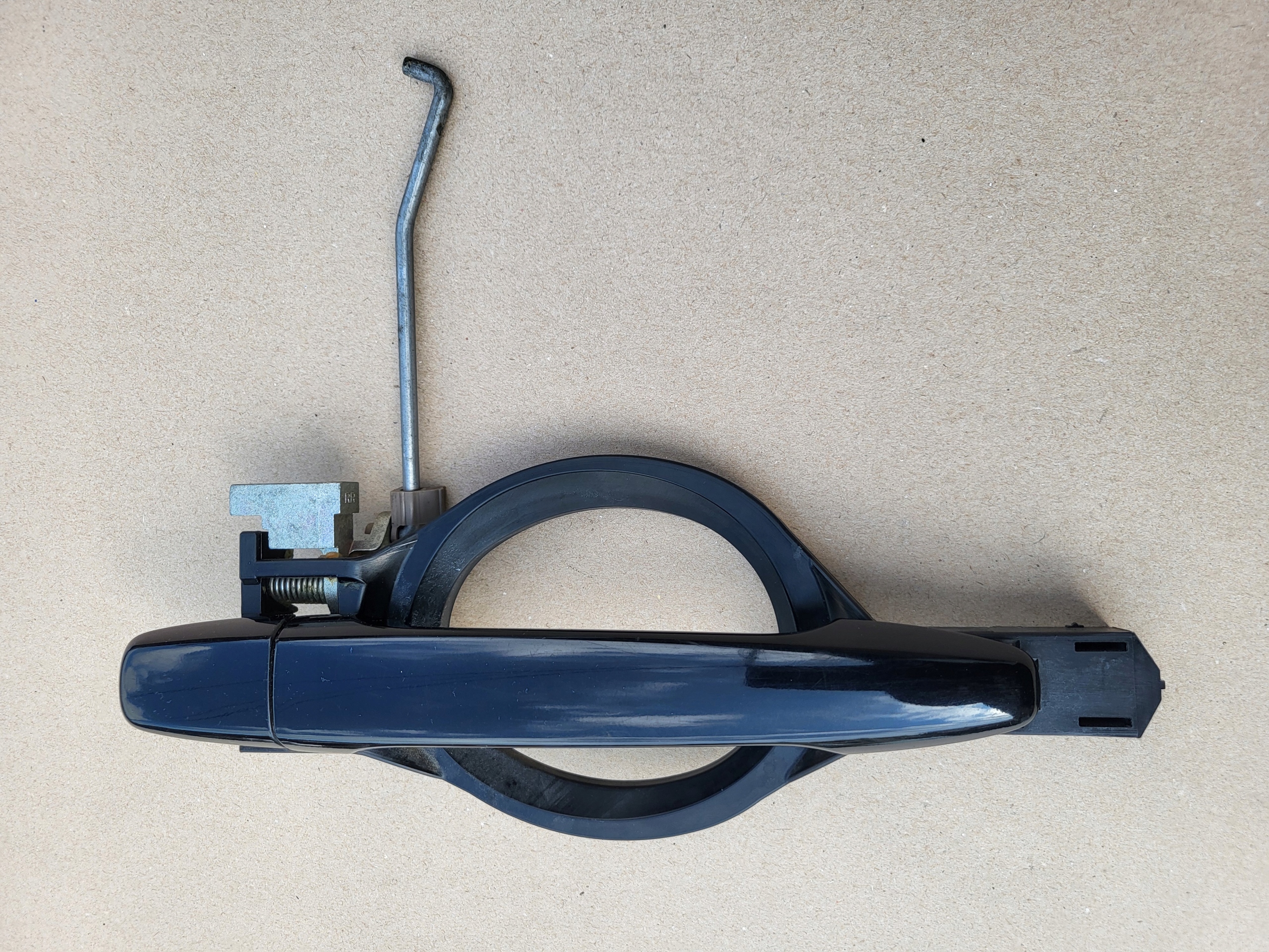 KLAMKA ZEWNĘTRZNA DRZWI STELAŻ PRAWY TYŁ MITSUBISHI OUTLANDER III 3