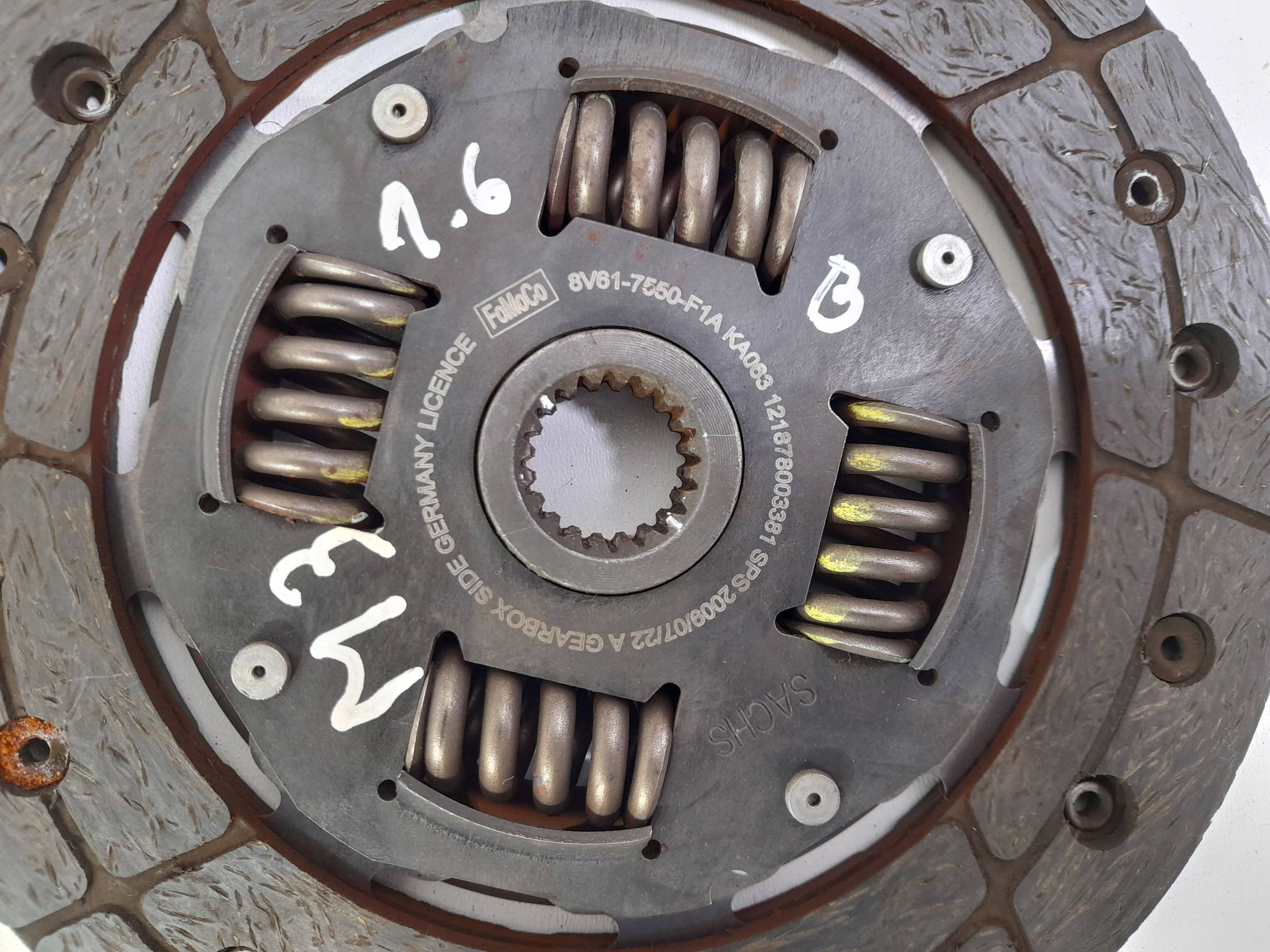 Mazda 3 BL 1,6B Disque Embrayage 8V617550F1A (12)