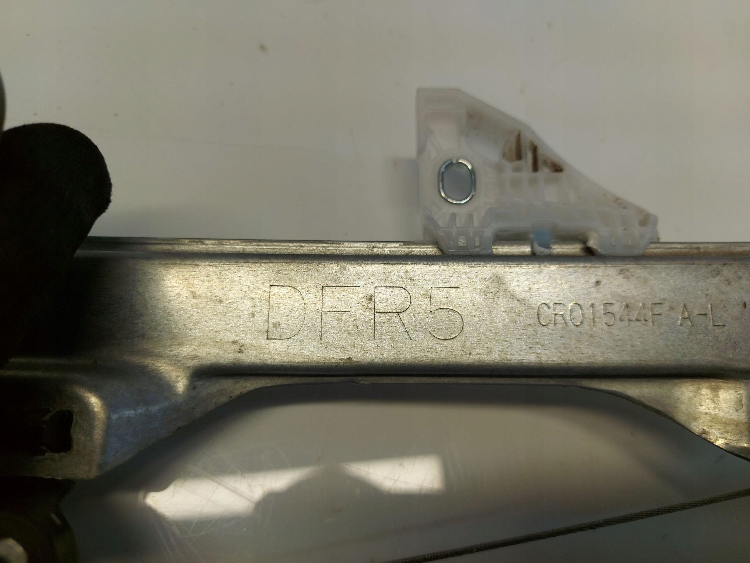 MAZDA CX30 window regulator front left CR01544F