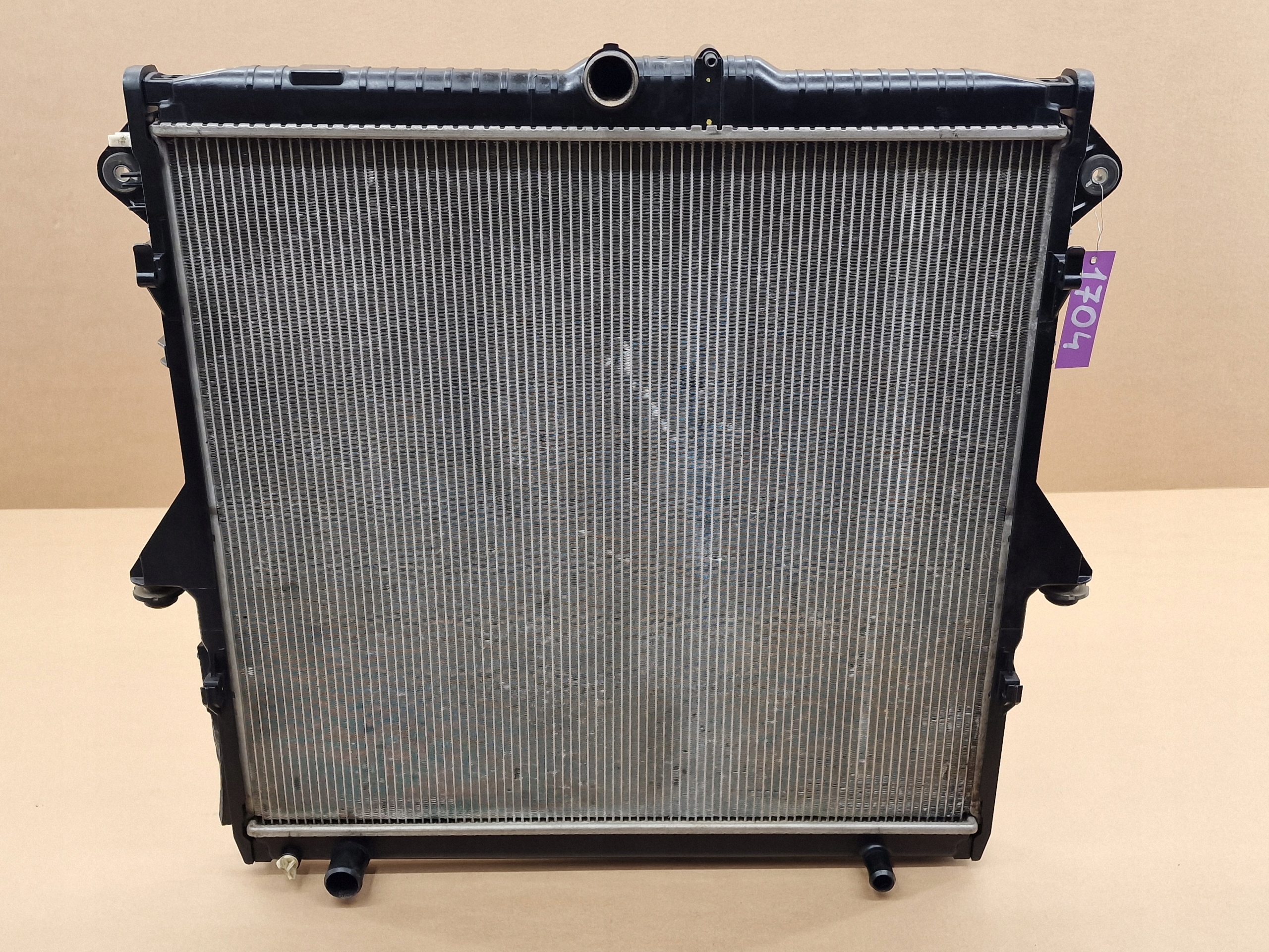 CHŁODNICA WODY FORD RANGER MAZDA BT-50 2.2TDCI 3.2TDCI