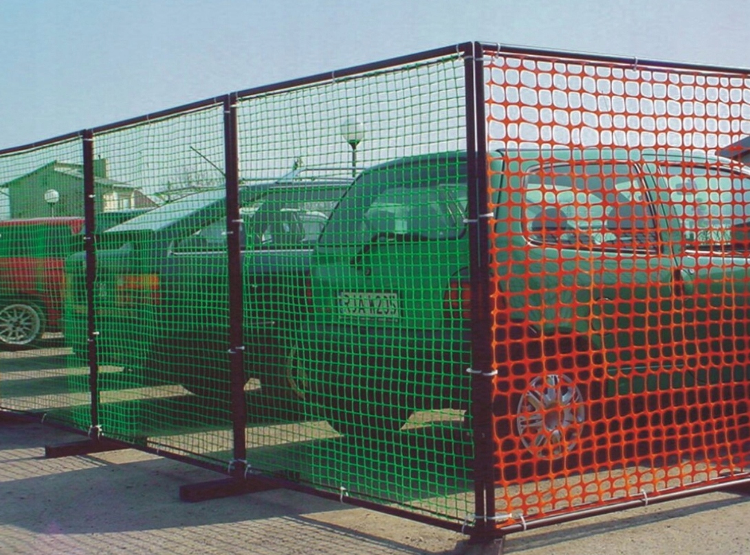 SIATKA OGRODZENIOWA RABATOWA DLA KUR PLASTIKOWA ZIELONA 15X15 0,8x30 M Stan opakowania oryginalne