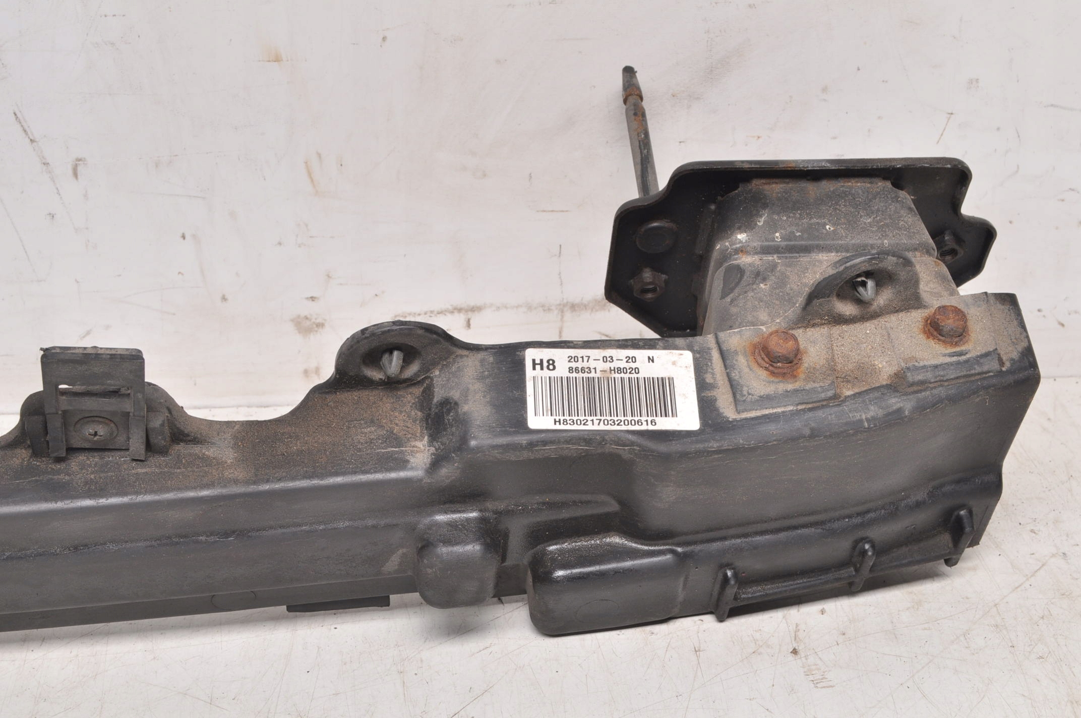 KIA RIO IV BELKA ZDERZAKA TYŁ 86631-H8020 Typ samochodu Samochody osobowe